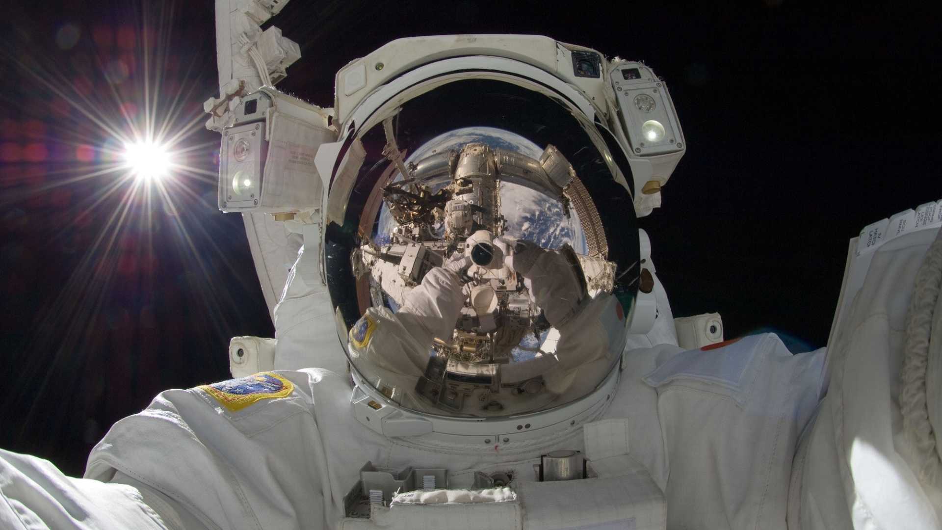 Quasi concluse le riprese del primo film girato nello spazio