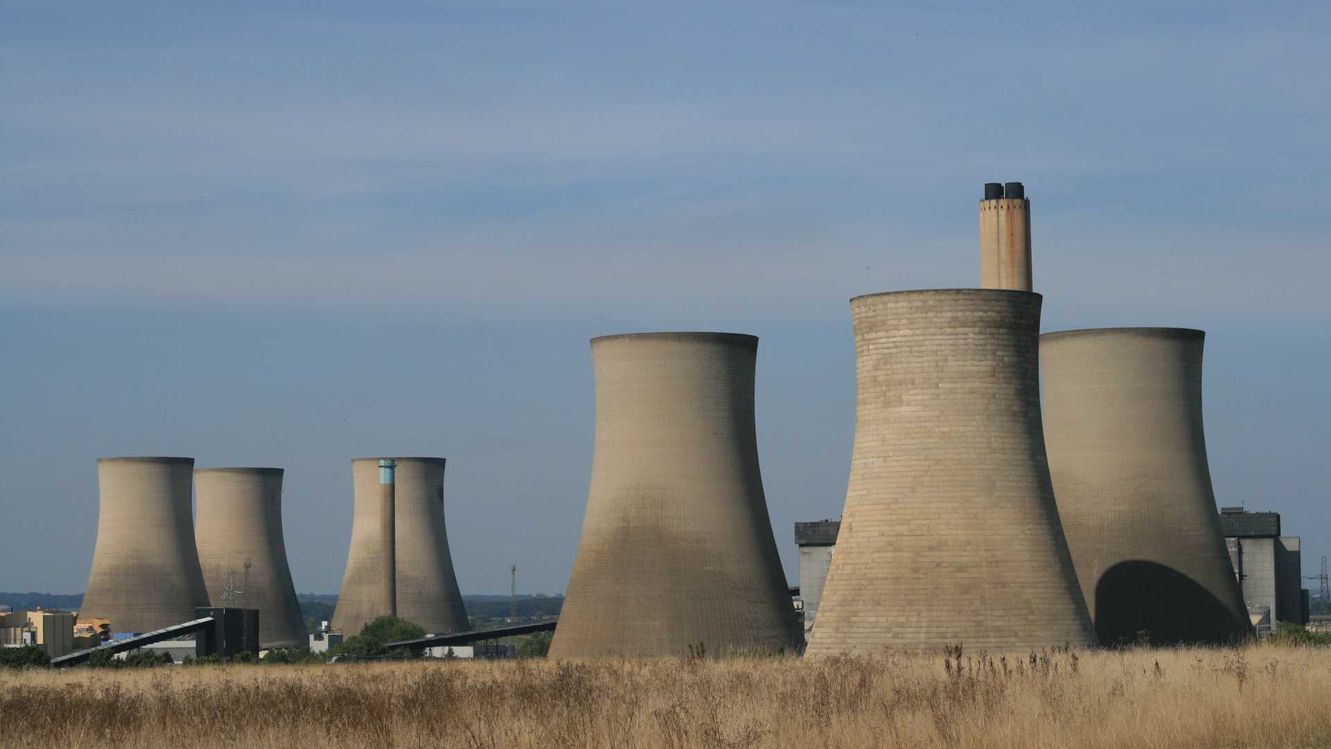 La Commissione europea salverà l’energia generata con gas e nucleare
