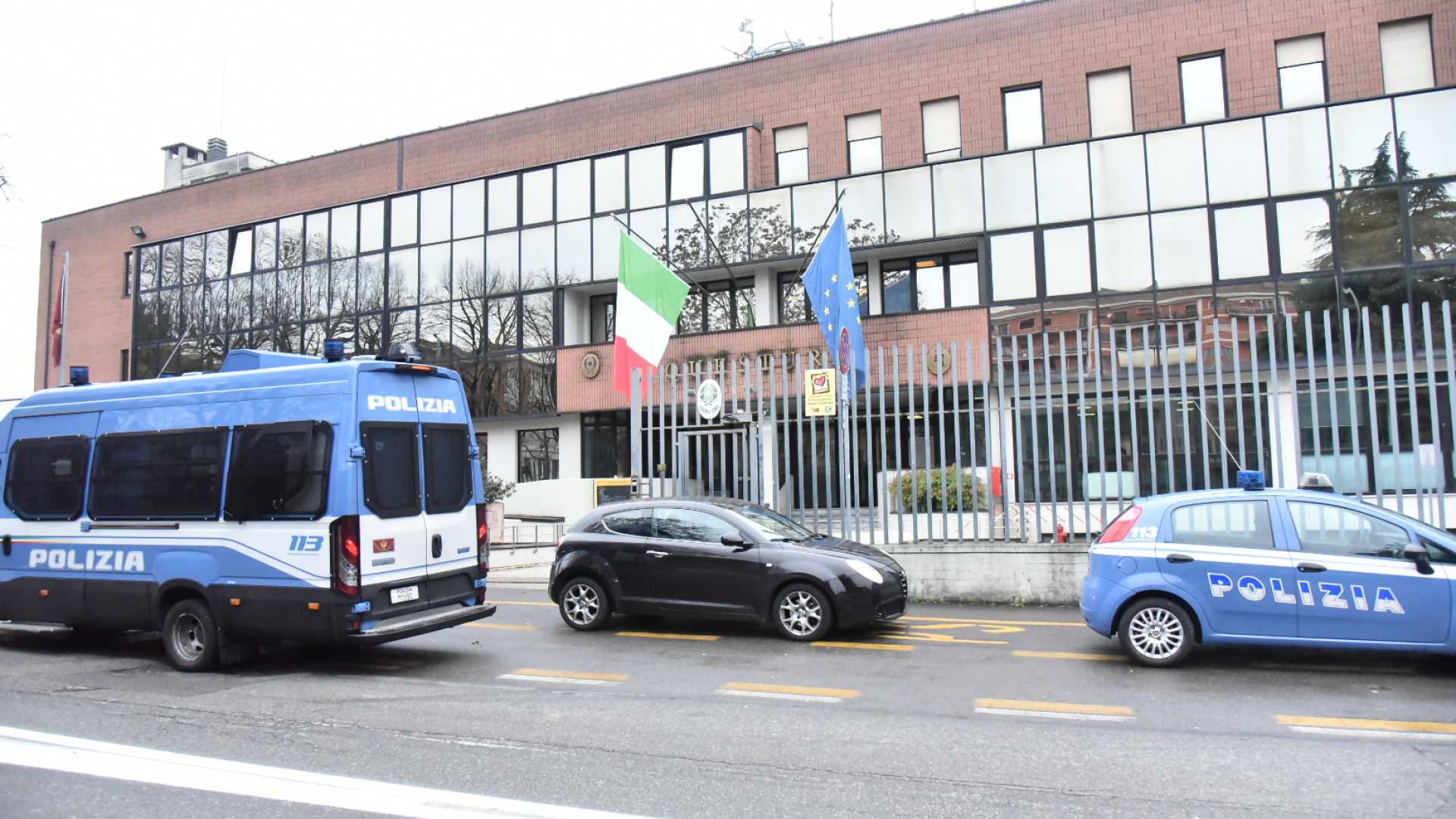 Rissa al bar di via Emilia Parmense: sospensione della licenza per dieci giorni
