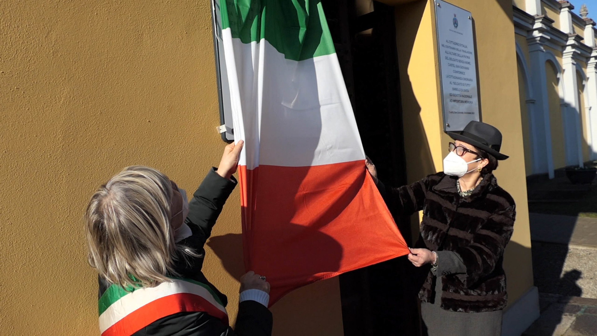 Castello ricorda i militi deportati nei campi di lavoro con una targa al cimitero