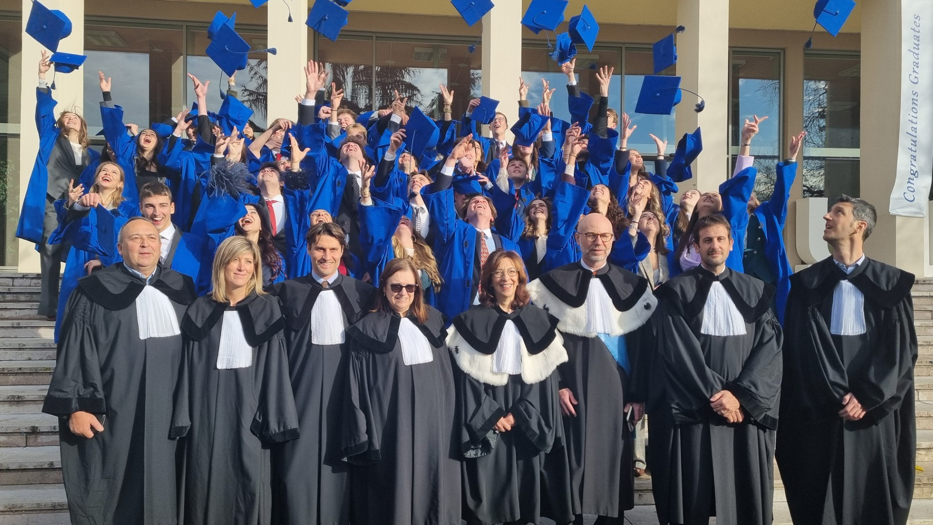 Università Cattolica, proclamati i 45 laureati |con il Double degree