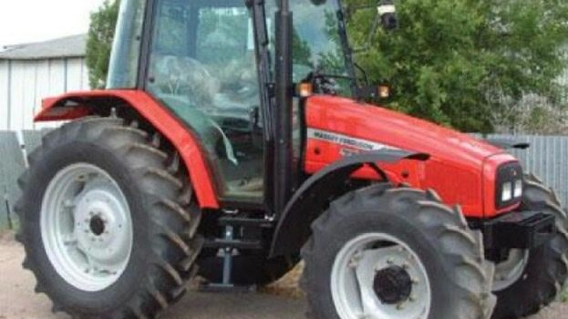 Quarto furto di trattori, colpita un'azienda agricola di Cadeo. Cresce l'allarme