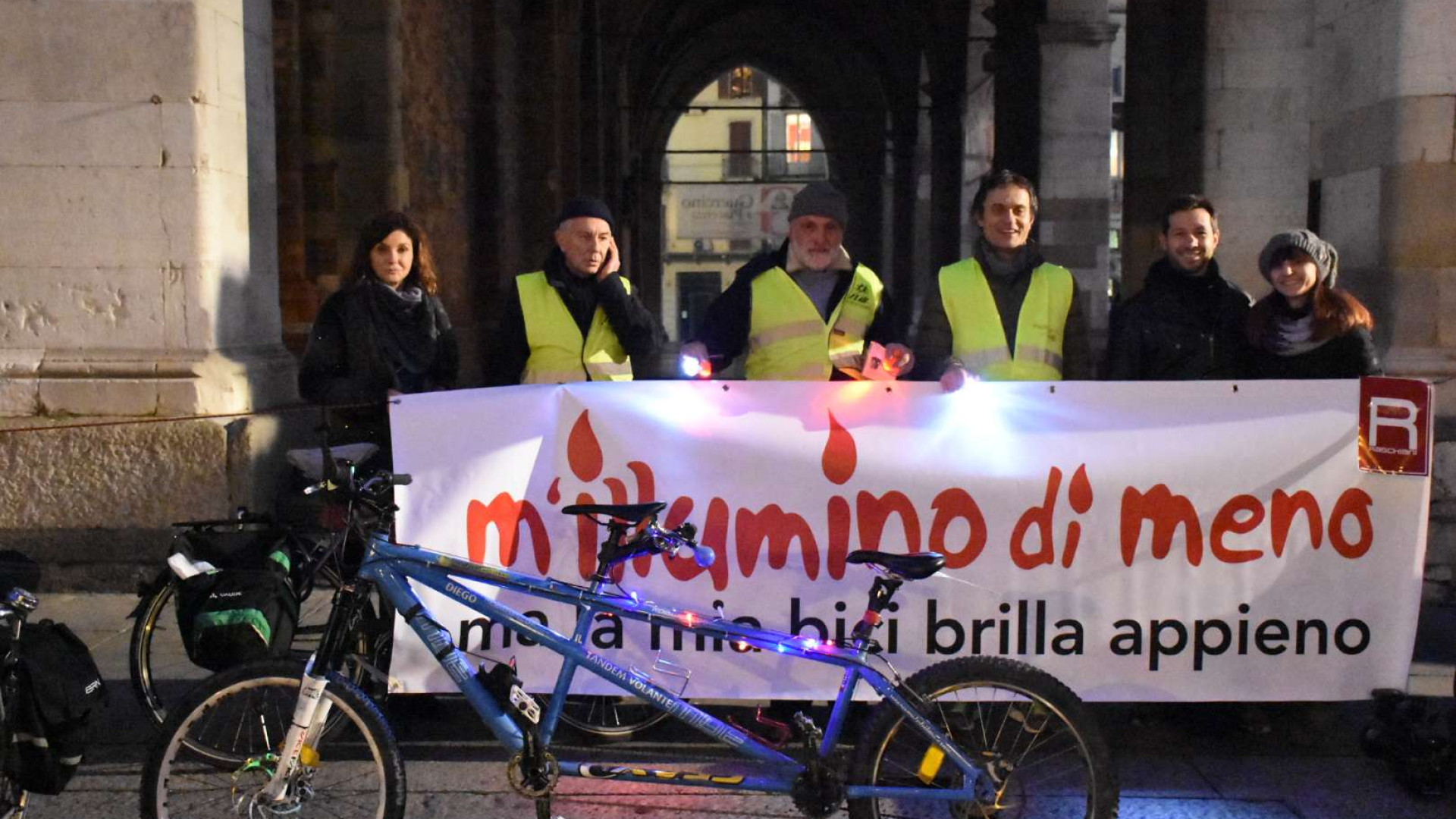 Notte al buio. E' "M'illumino di meno", per sensibilizzare sugli sprechi
