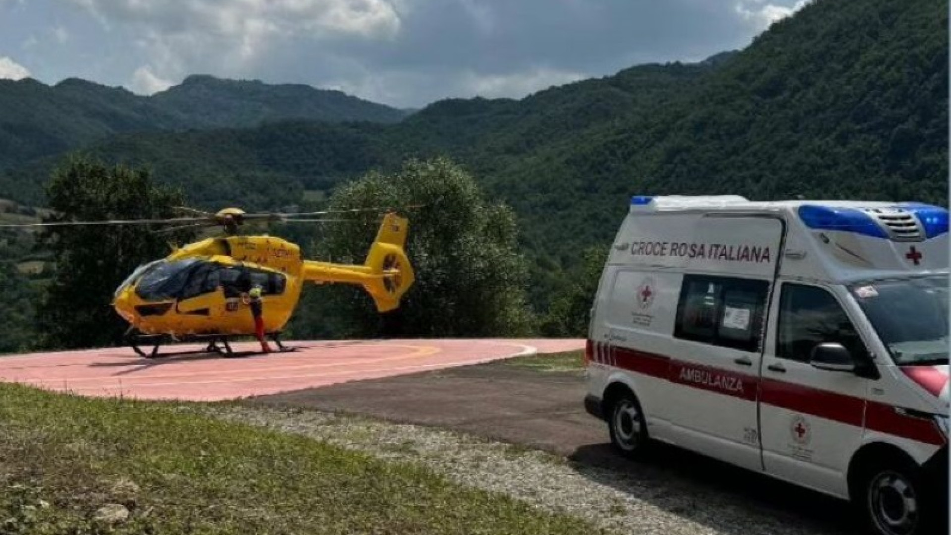 Casale di Brugneto, operaio colpito alla testa da un attrezzo: traportato a Parma