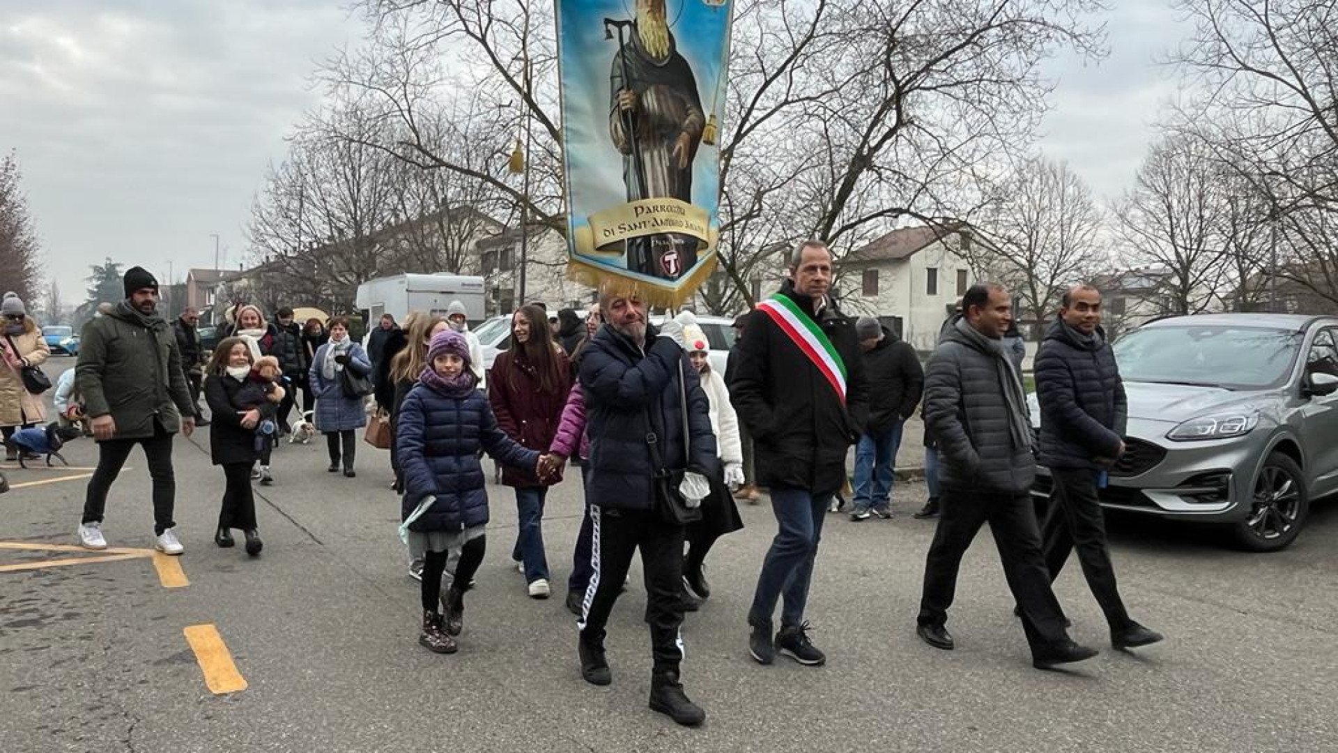 A Sant’Antonio la tradizionale sagra patronale tra corteo, tortelli e benedizione dei cani
