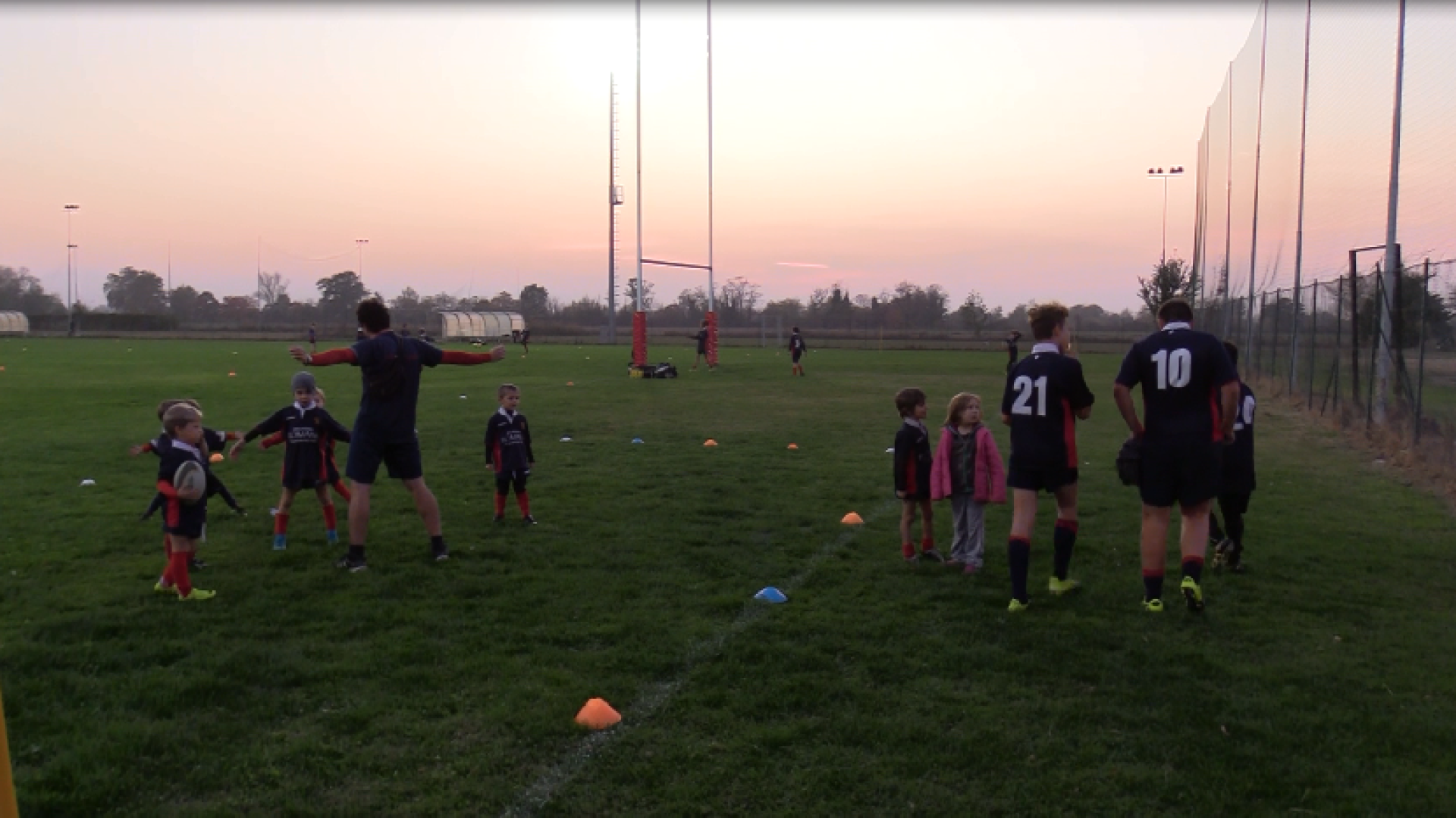 Quasi 400 piccoli rugbisti in campo per unire sport e solidarietà