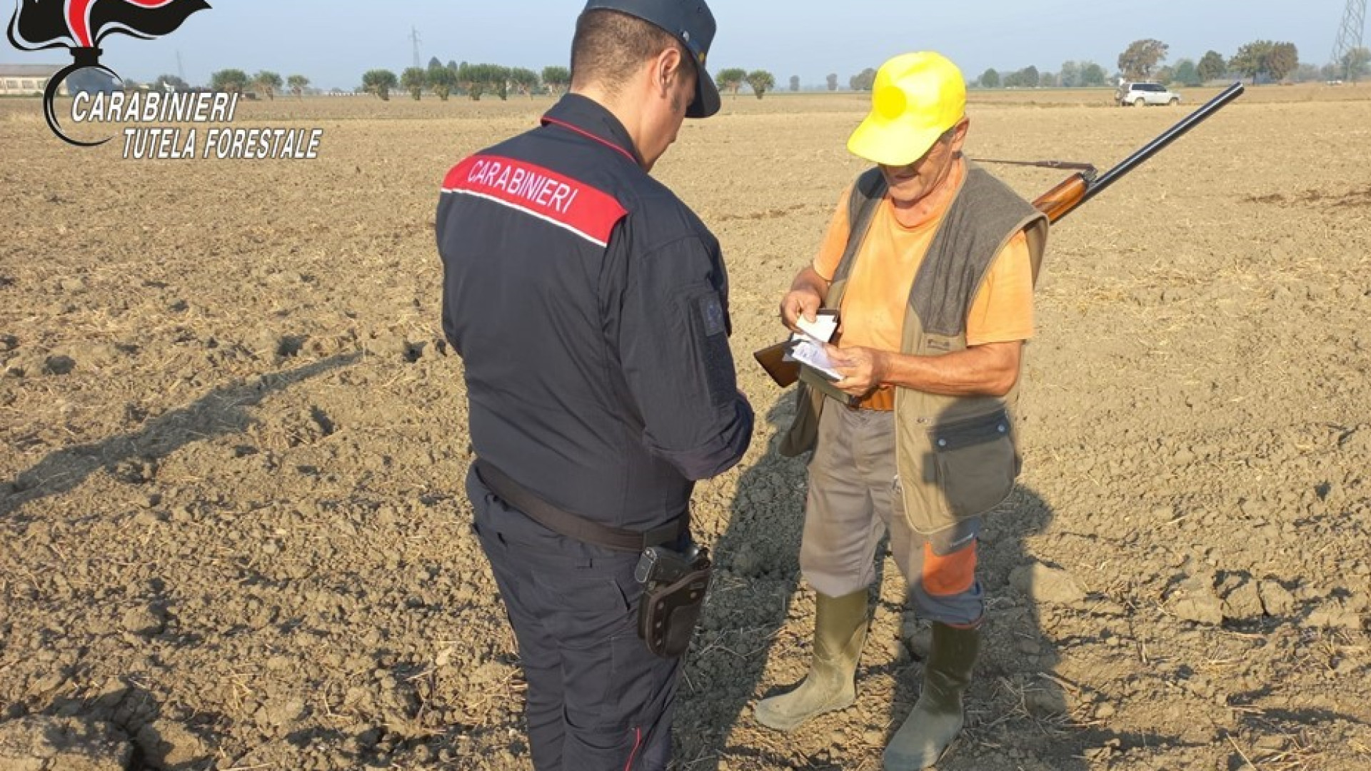 Si è aperta la stagione della caccia, controlli dei Forestali: elevate due multe