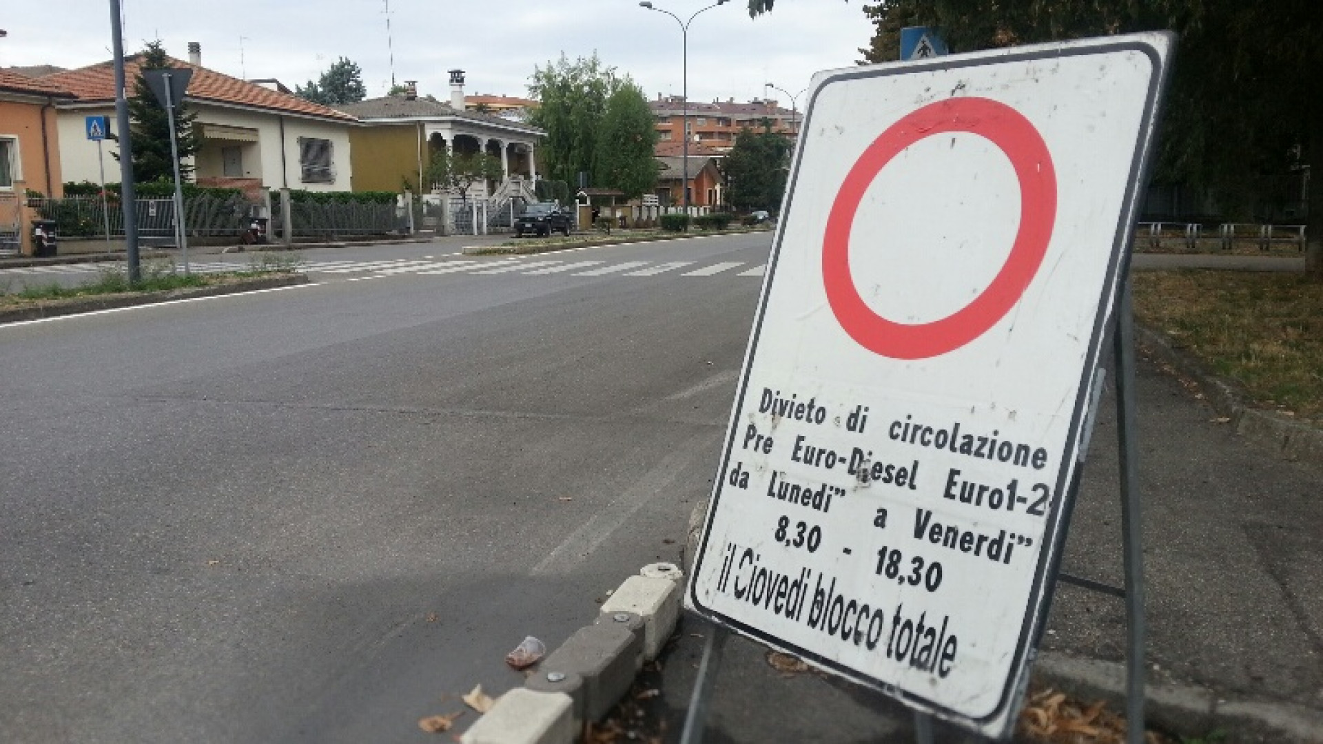 Blocco del traffico: controllati 100 veicoli, 5 multe