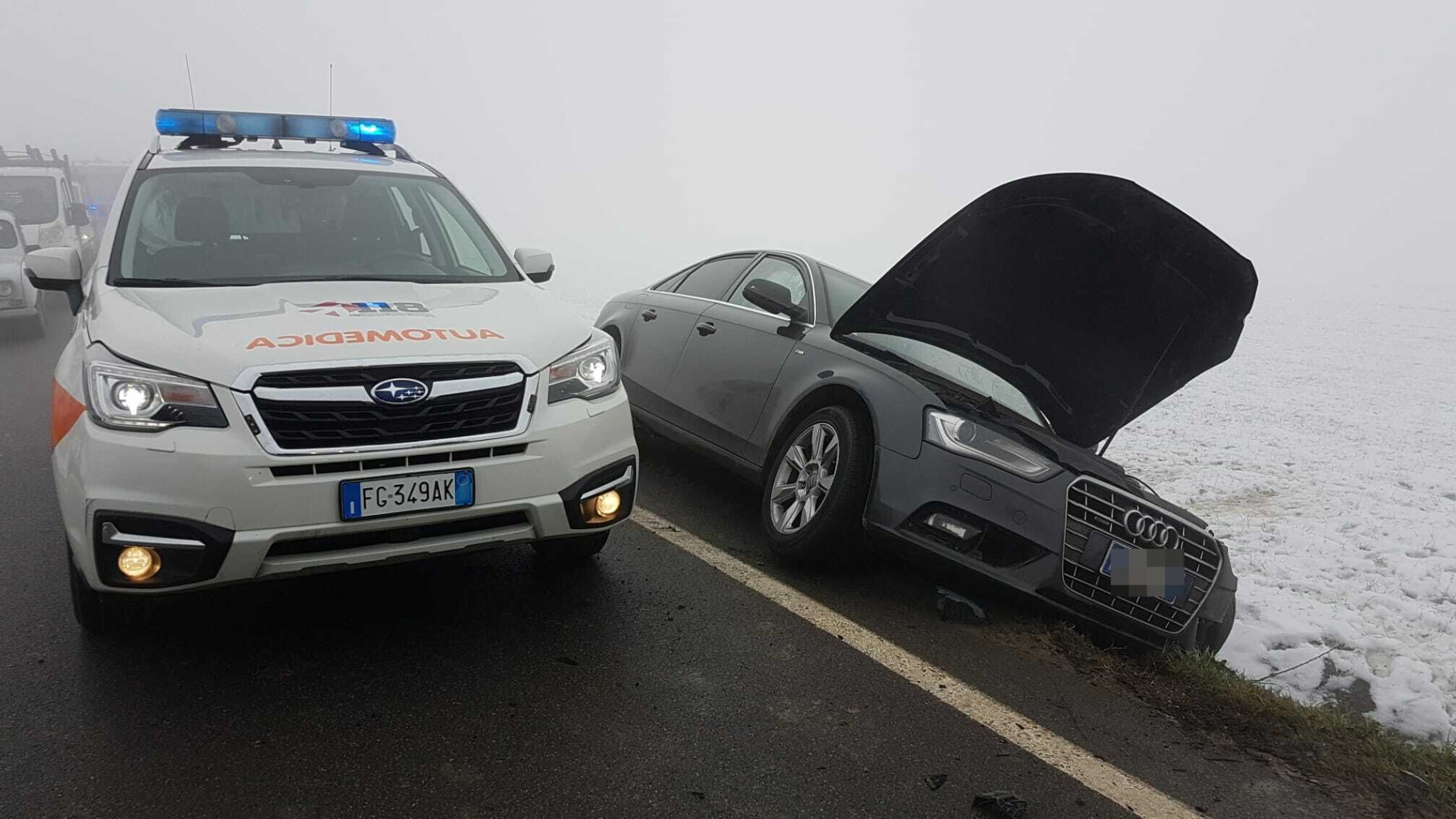 Campremoldo, scontro nella nebbia. Due feriti trasportati in ospedale