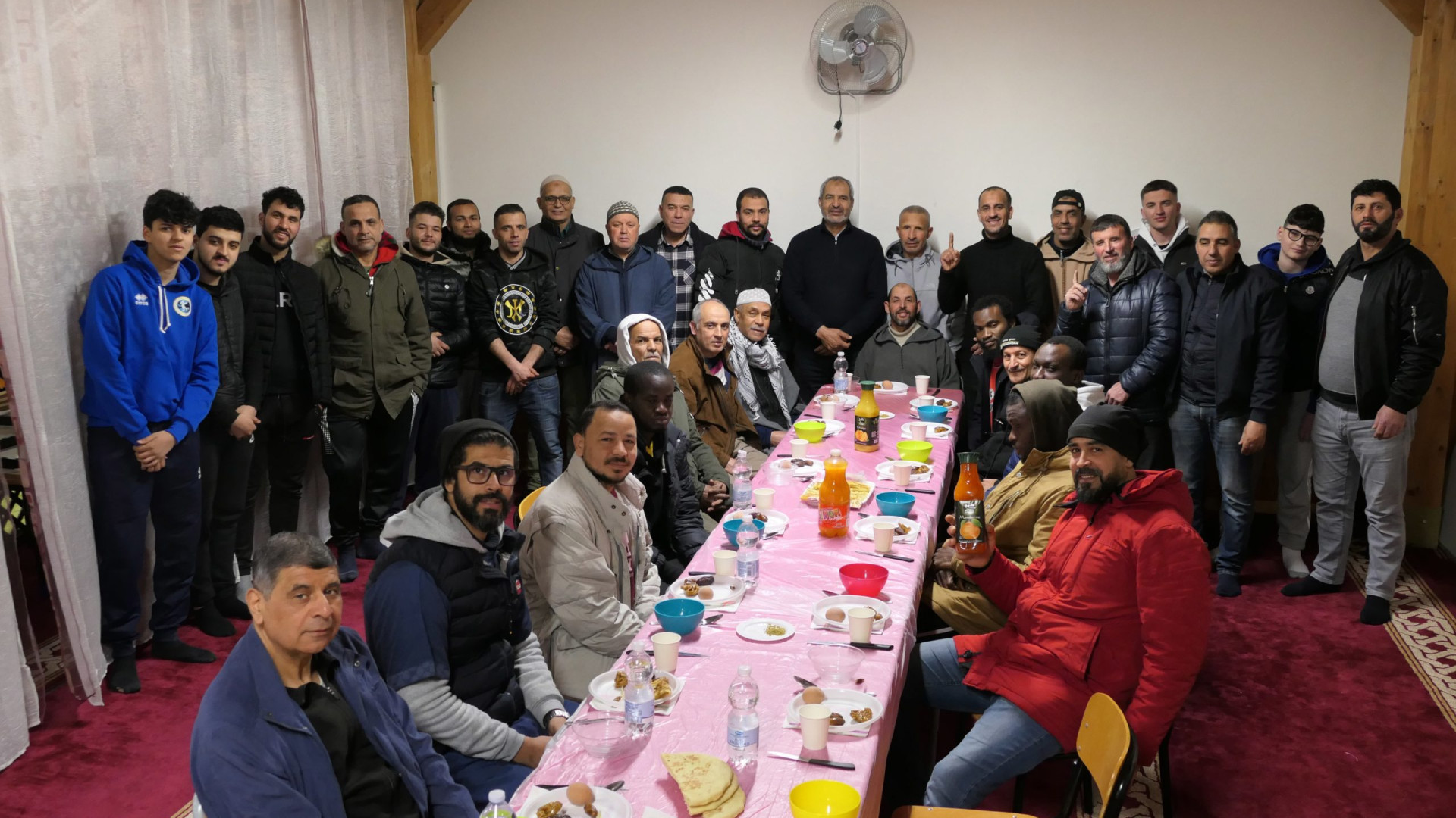 L'invito del centro islamico di Borgonovo: "Vi aspettiamo per il pasto della sera"
