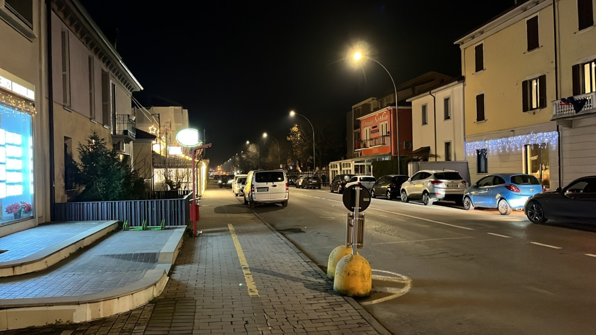 Arresto cardiaco al bancone del bar, inutili i soccorsi per un uomo in via Veneto