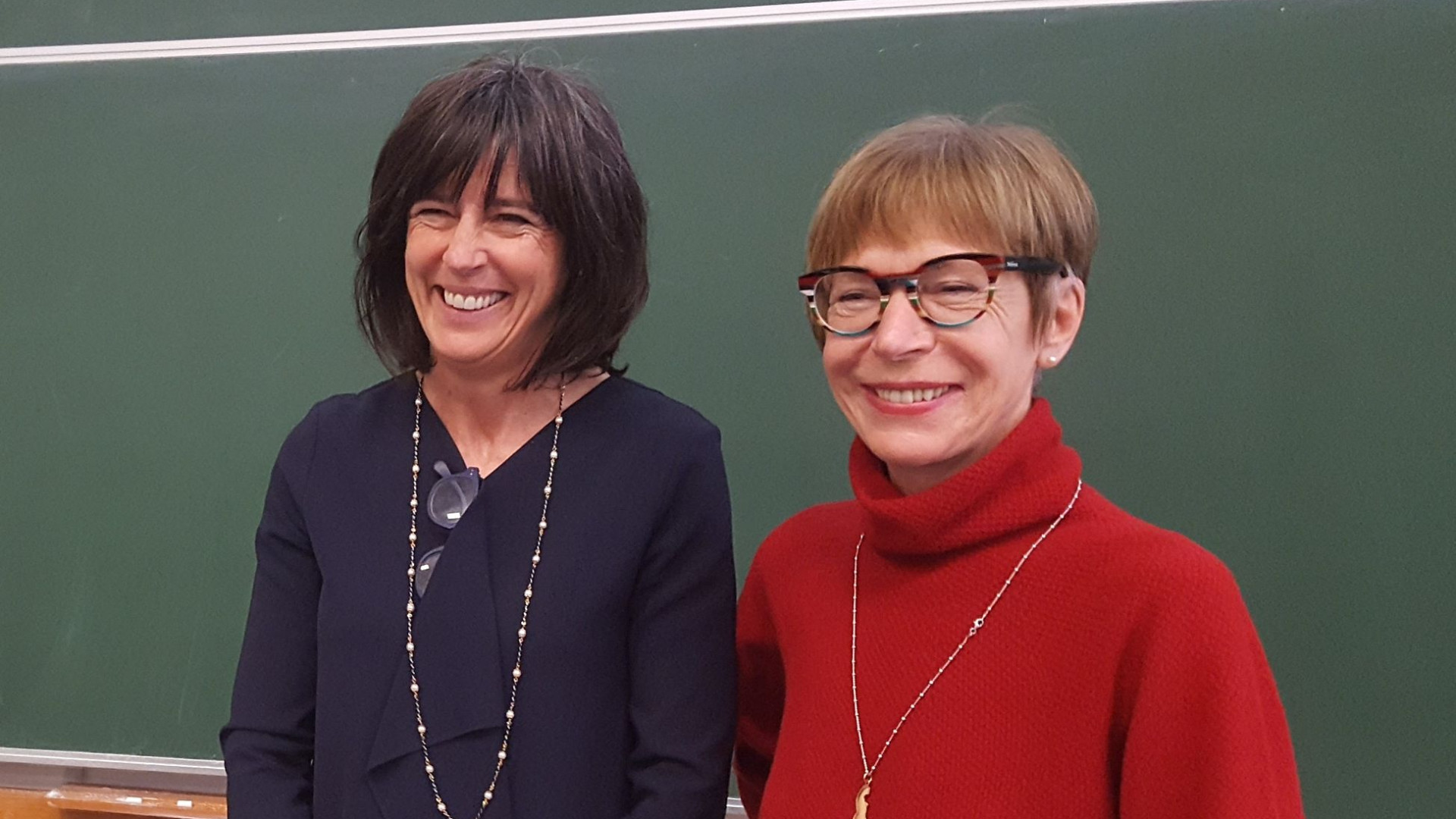 Gabanelli: "Informarsi prima di fare scelte". Ai giornalisti: "Osate"