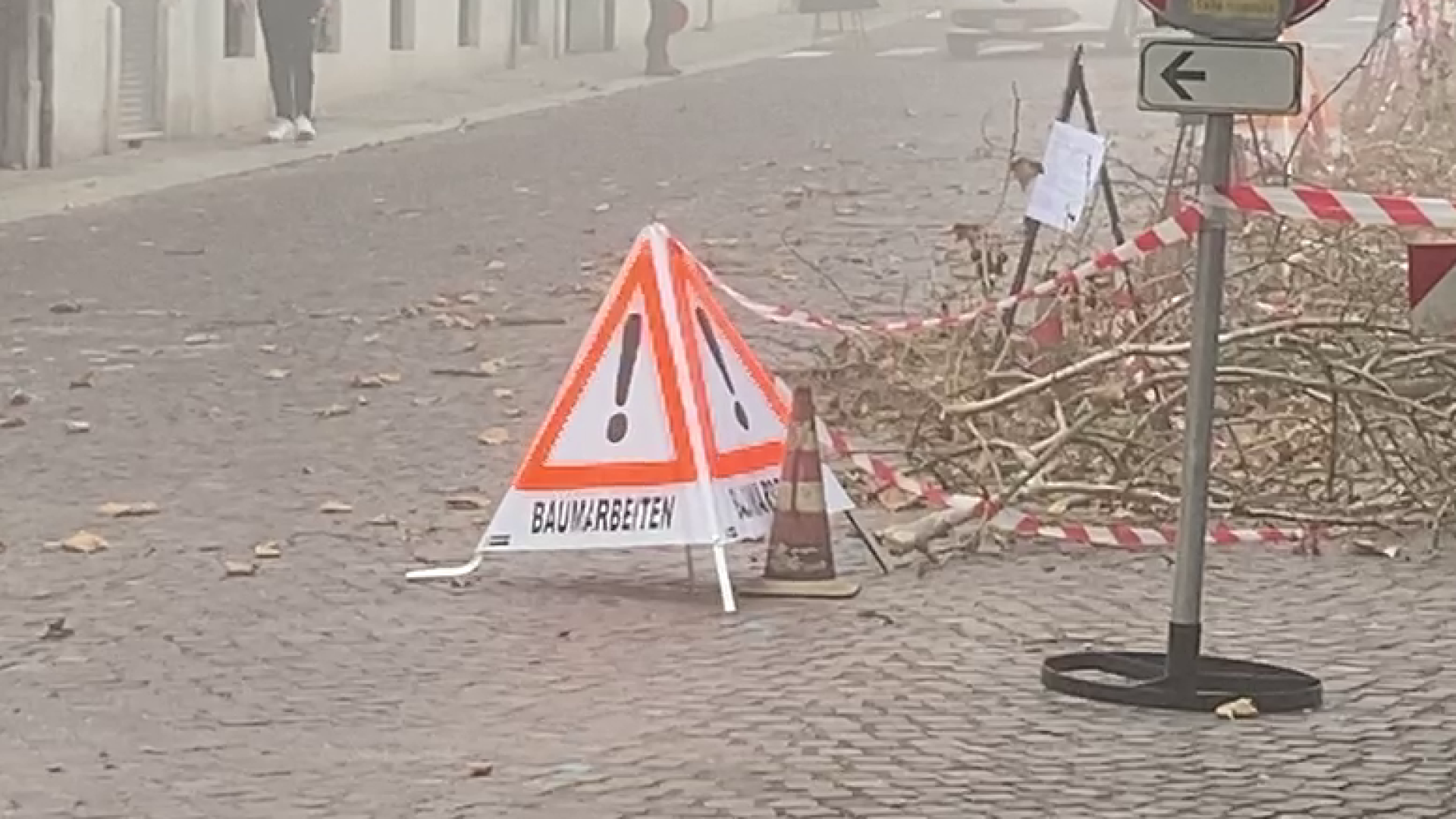 "Baumarbeiten": nei giardini Margherita il caso dei cartelli in tedesco per maxi cantiere