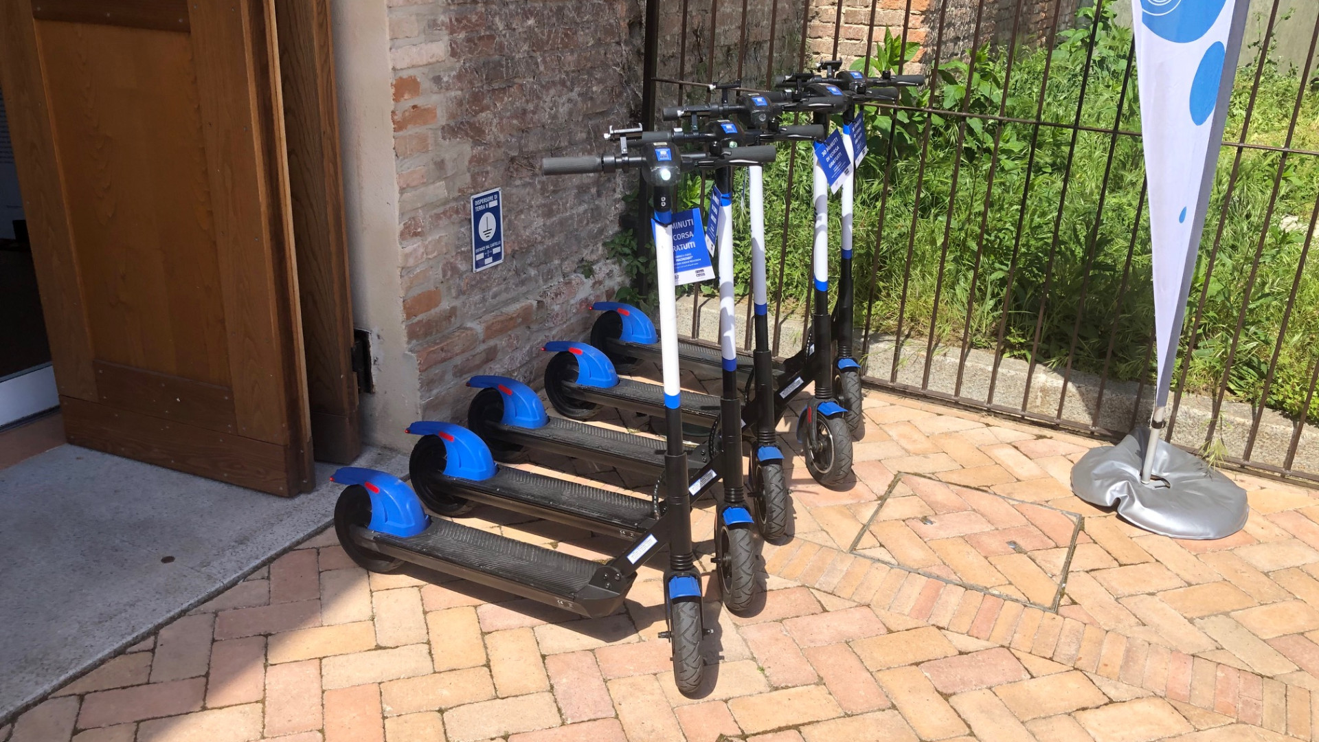 Da oggi 200 monopattini sulle strade di Piacenza: "Si trasforma la mobilità"