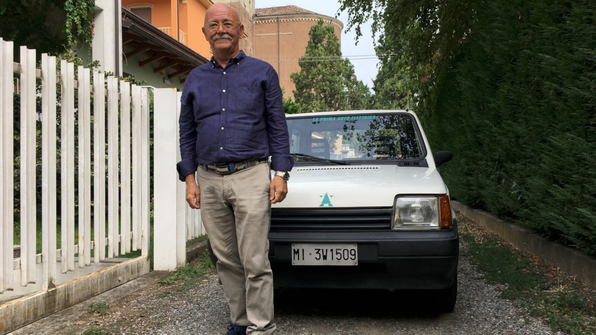 Auto ecologiche, Luigi: "Ecco la mia Torpedo Marbella elettrica del '92"
