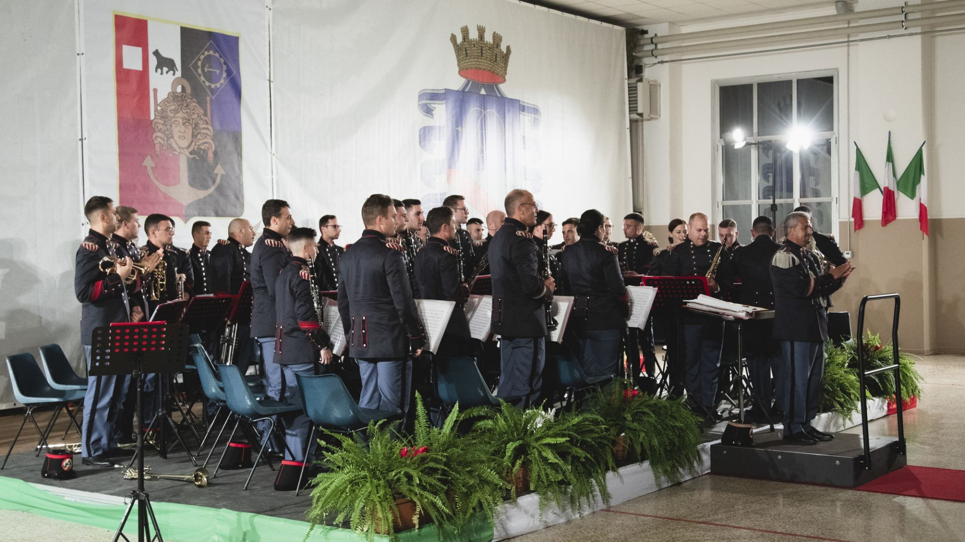 Aida, Santana e Morricone: lunghi applausi per la banda Tramat all'ex Arsenale