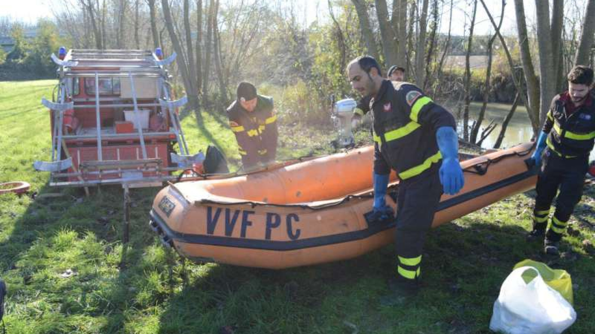 Pescatore non torna a riva: salvato grazie alle urla udite dai passanti