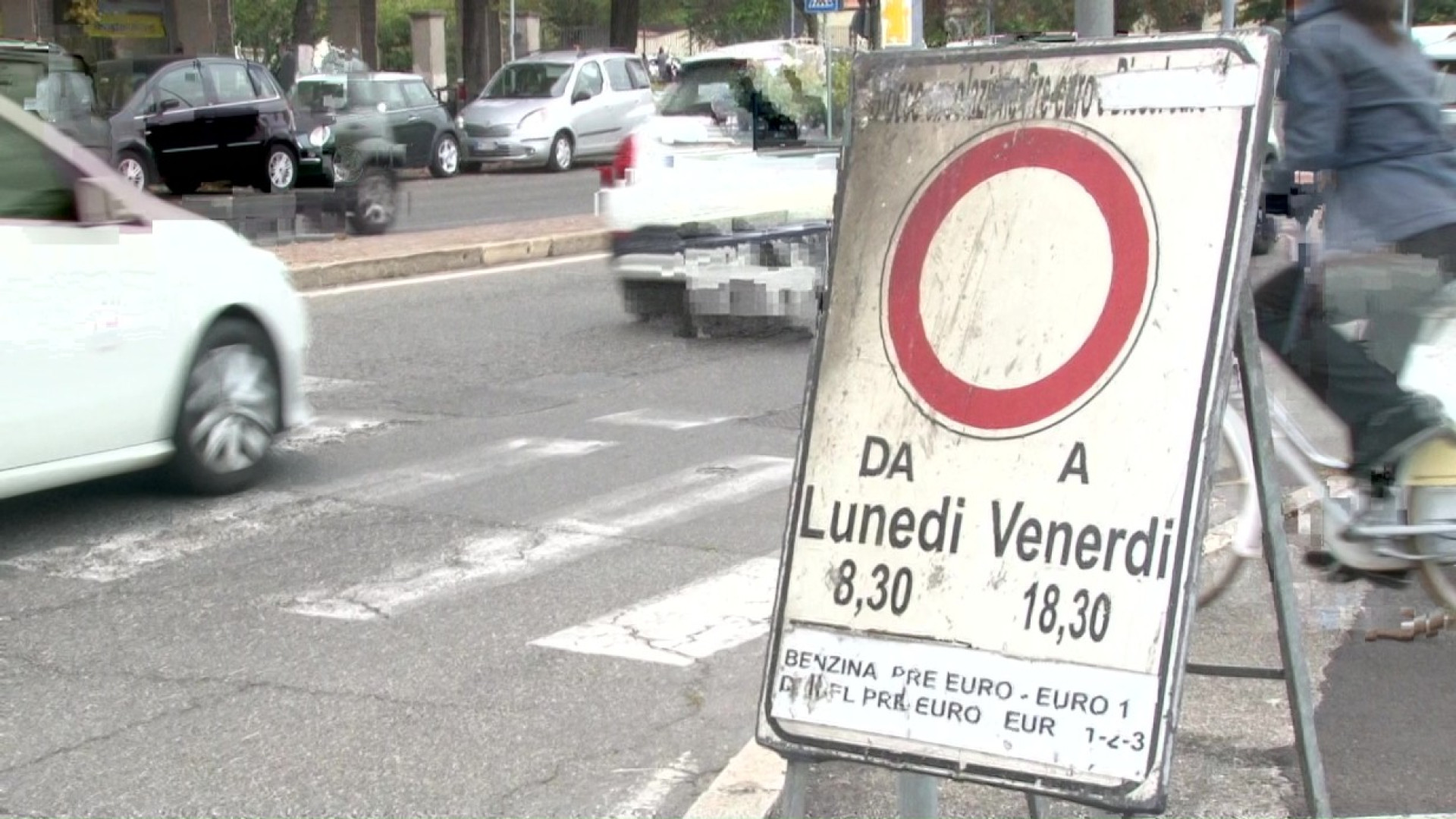 Misure contro lo smog, scattano oggi le limitazioni al traffico del Piano aria