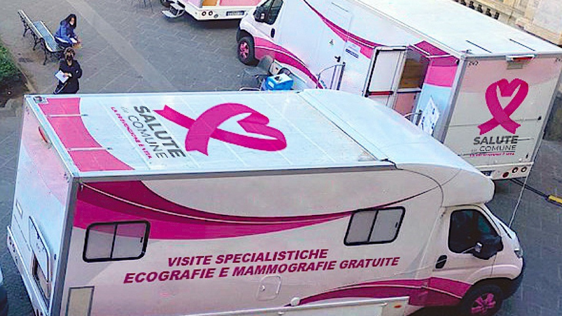 Prevenzione cancro al seno: clinica mobile per visite senologiche a Fiorenzuola