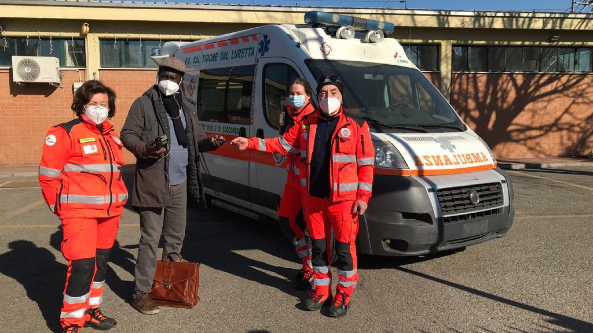 Val Tidone e Val Luretta, donata una ambulanza al paese di Hann in Senegal