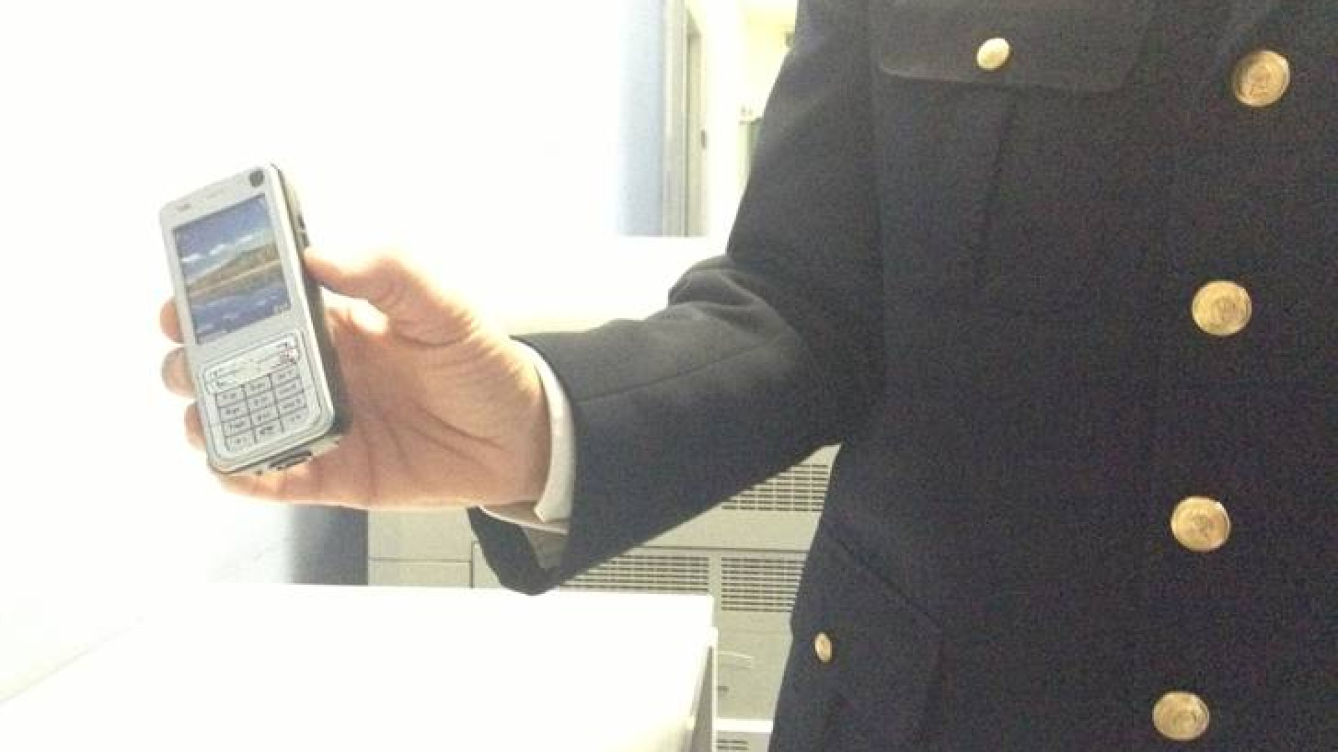 Ubriaco dà la scossa a un passante con un taser elettrico: denunciato