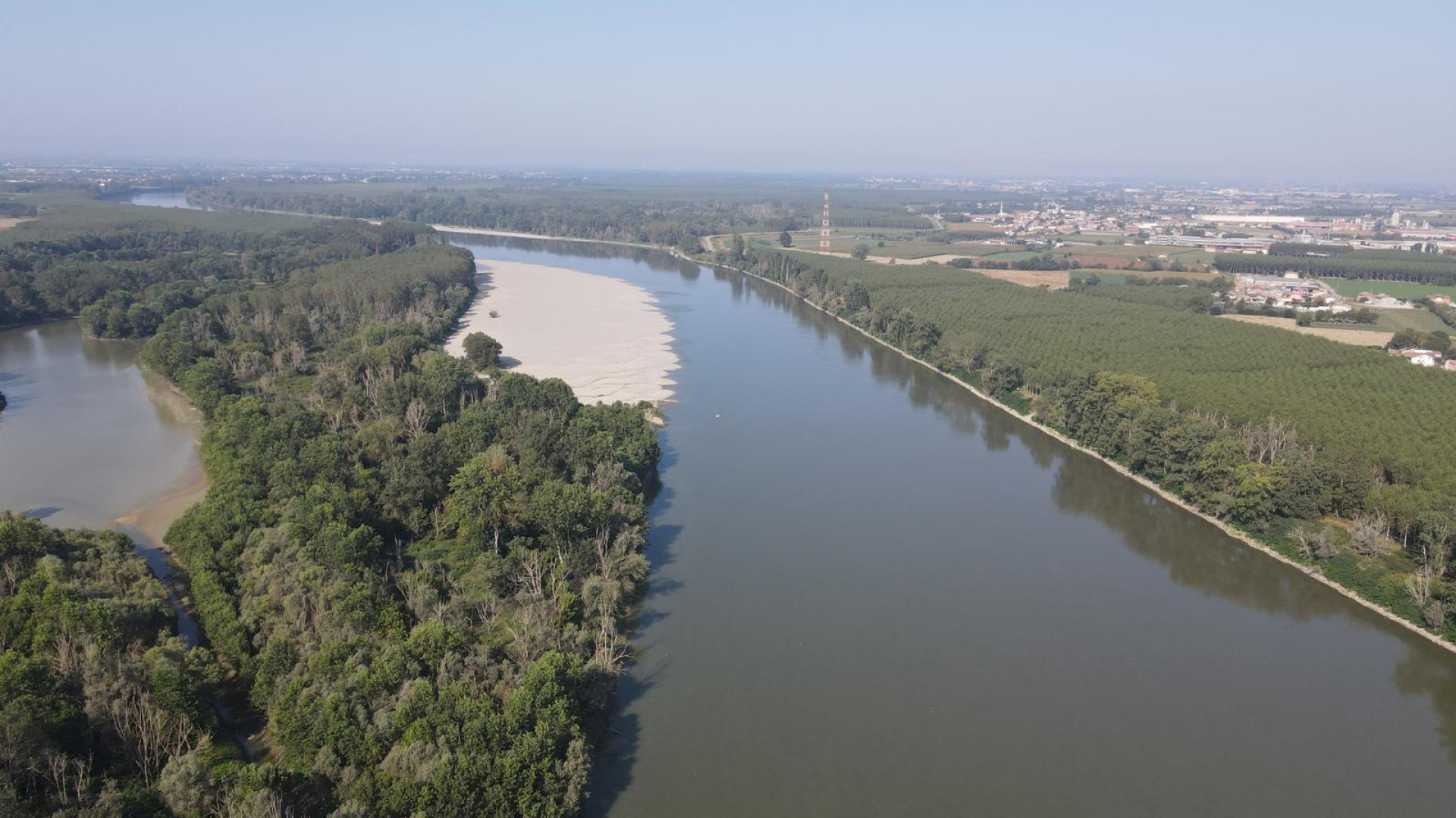 Fiume Po, accordo Regione-Sogin: interventi green in 10 Comuni piacentini