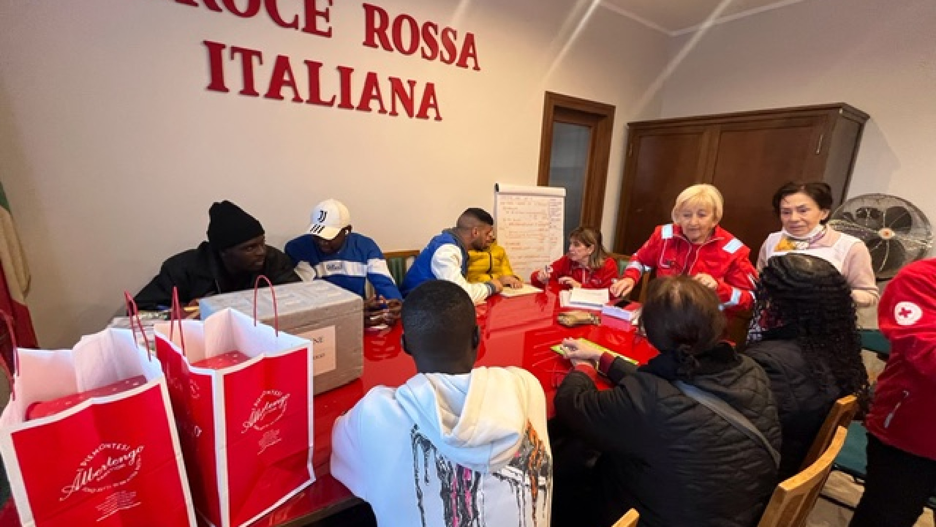 Ripartito con una decina di giovani stranieri il corso di italiano della Croce Rossa