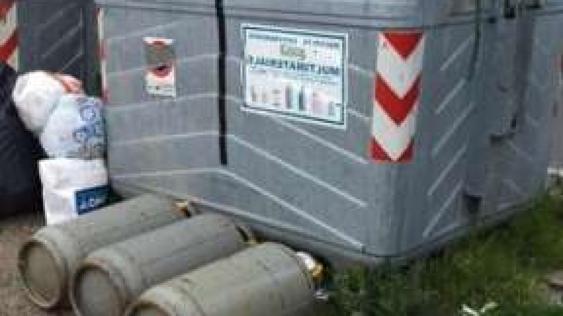Forte odore di gas in via Montebello: trovate due bombole abbandonate