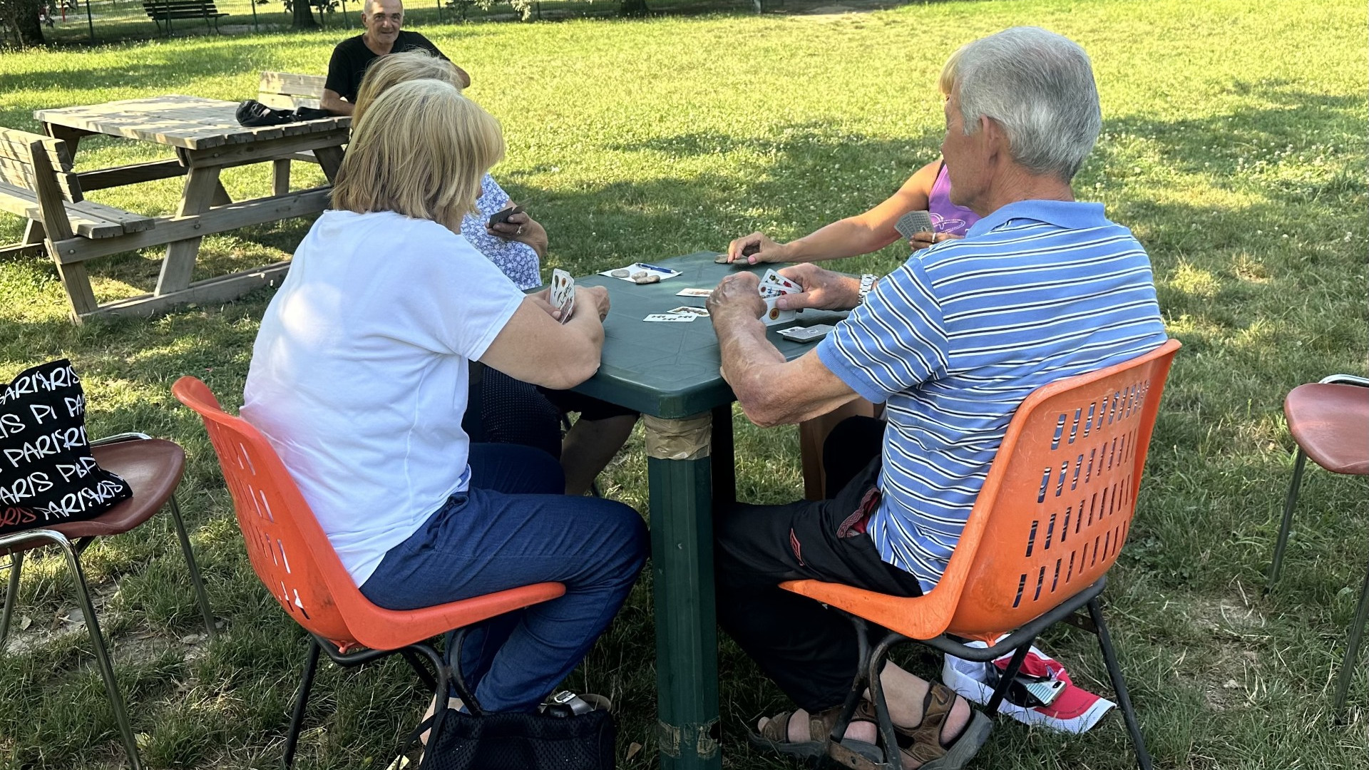 Carte e relax al parco della Galleana per affrontare i caldi pomeriggi estivi