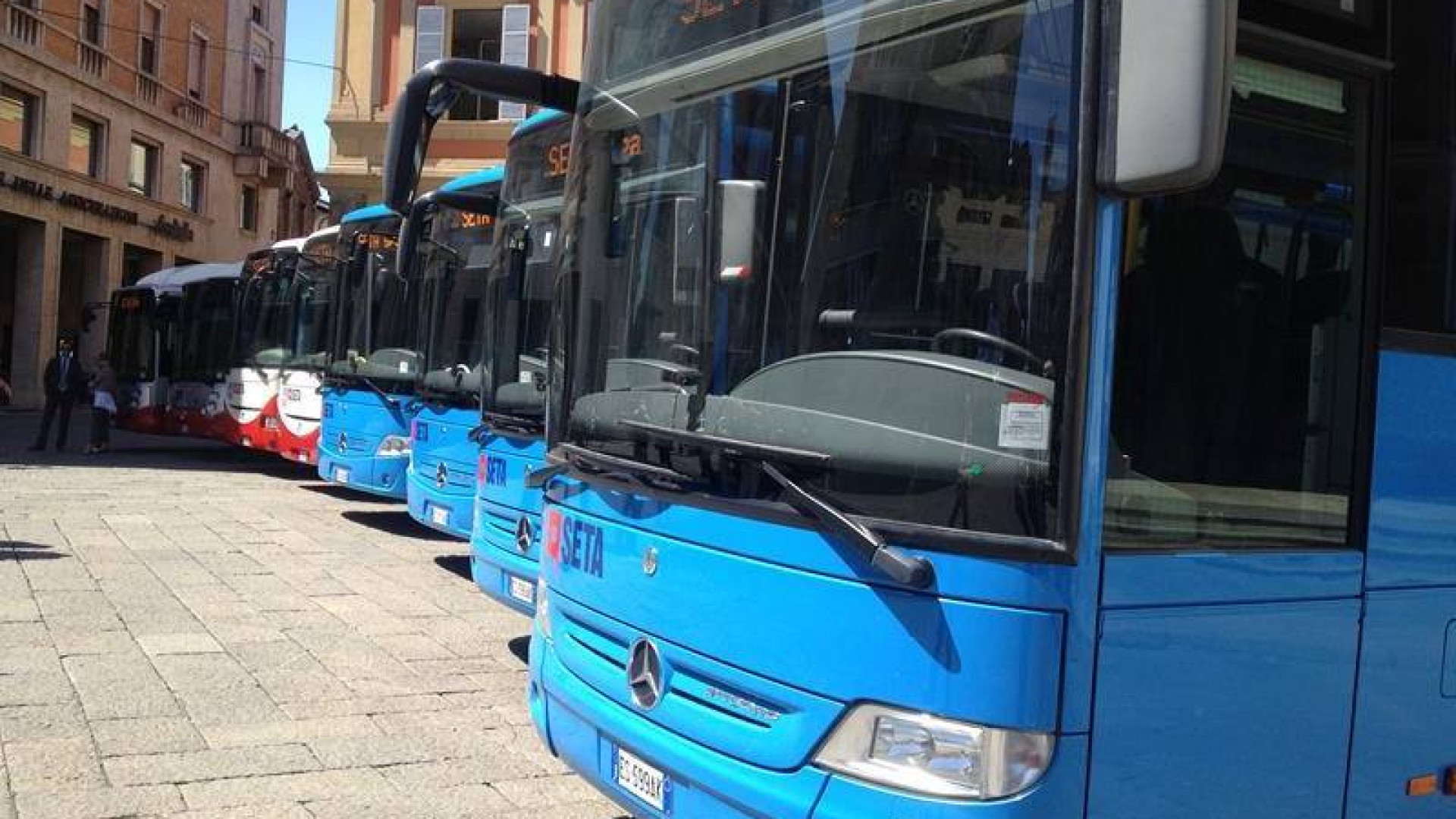 Seta, domani scatta l'orario estivo: frequenza delle corse rimodulata, tutti i dettagli