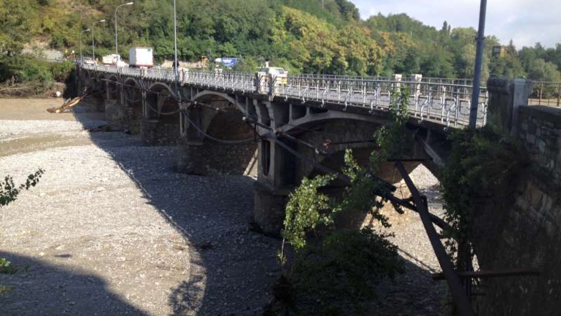 Pontedellolio, rinforzi al ponte sul Nure: lunedì notte chiusura temporanea