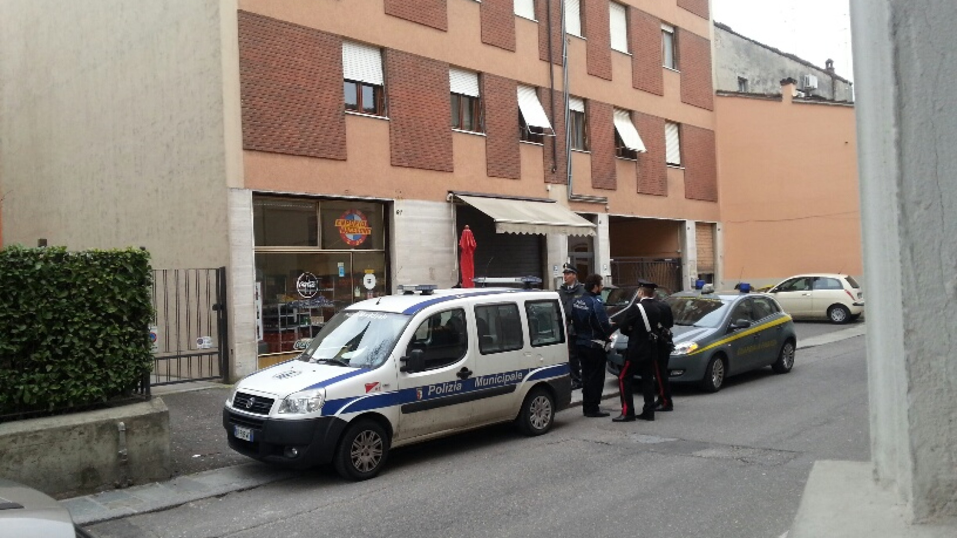 Via Roma, passata al setaccio. Giro di vite contro la criminalità
