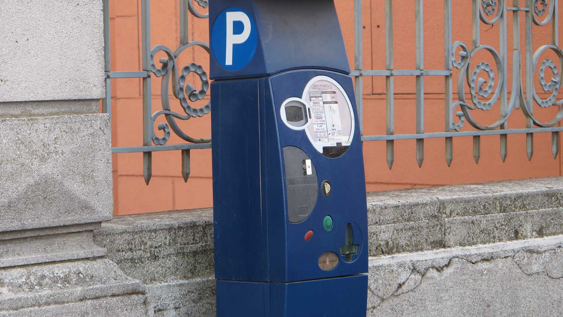 Parcometri, orari sbagliati. Apcoa: "Nessuna penalizzazione"
