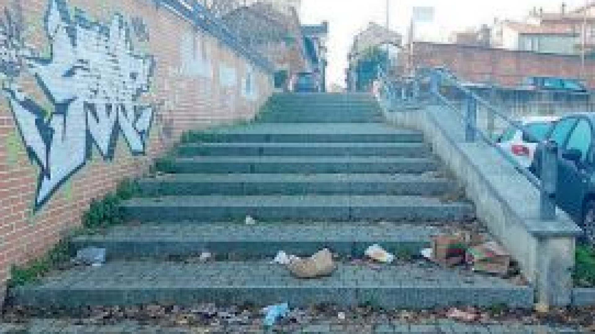 Vicolo del Guazzo, Educatori di strada in campo contro il disagio
