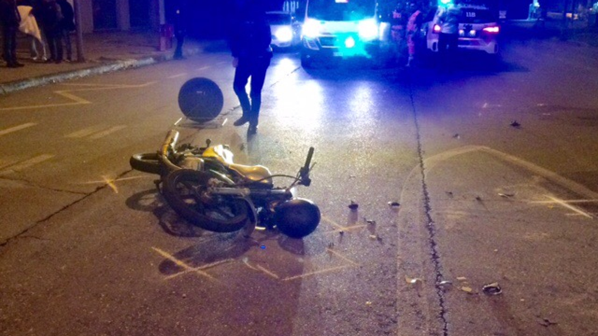 Schianto auto-moto in via Conciliazione: due giovani al pronto soccorso