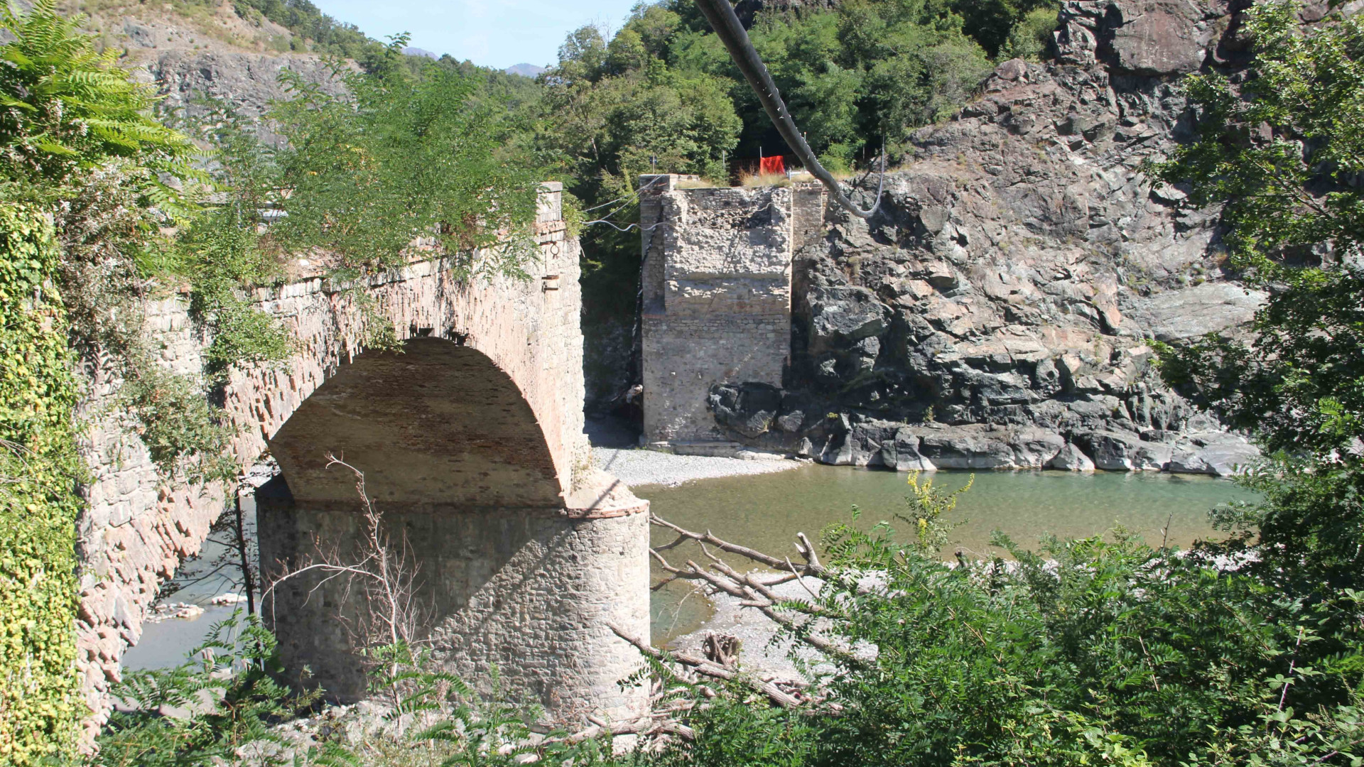 A Barberino sarà ricostruito il ponte crollato: "La Regione finanzierà i lavori nel 2022"