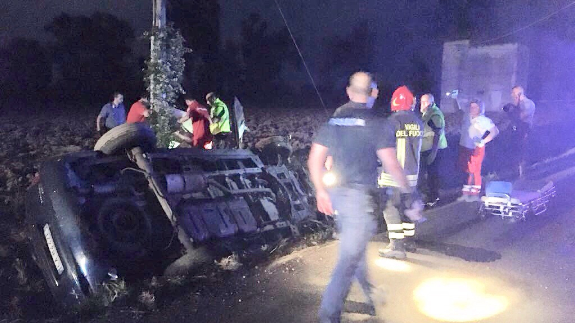 Inseguimento di Quartazzola, erano padre e figlio due dei componenti della banda. I carabinieri continuano la caccia