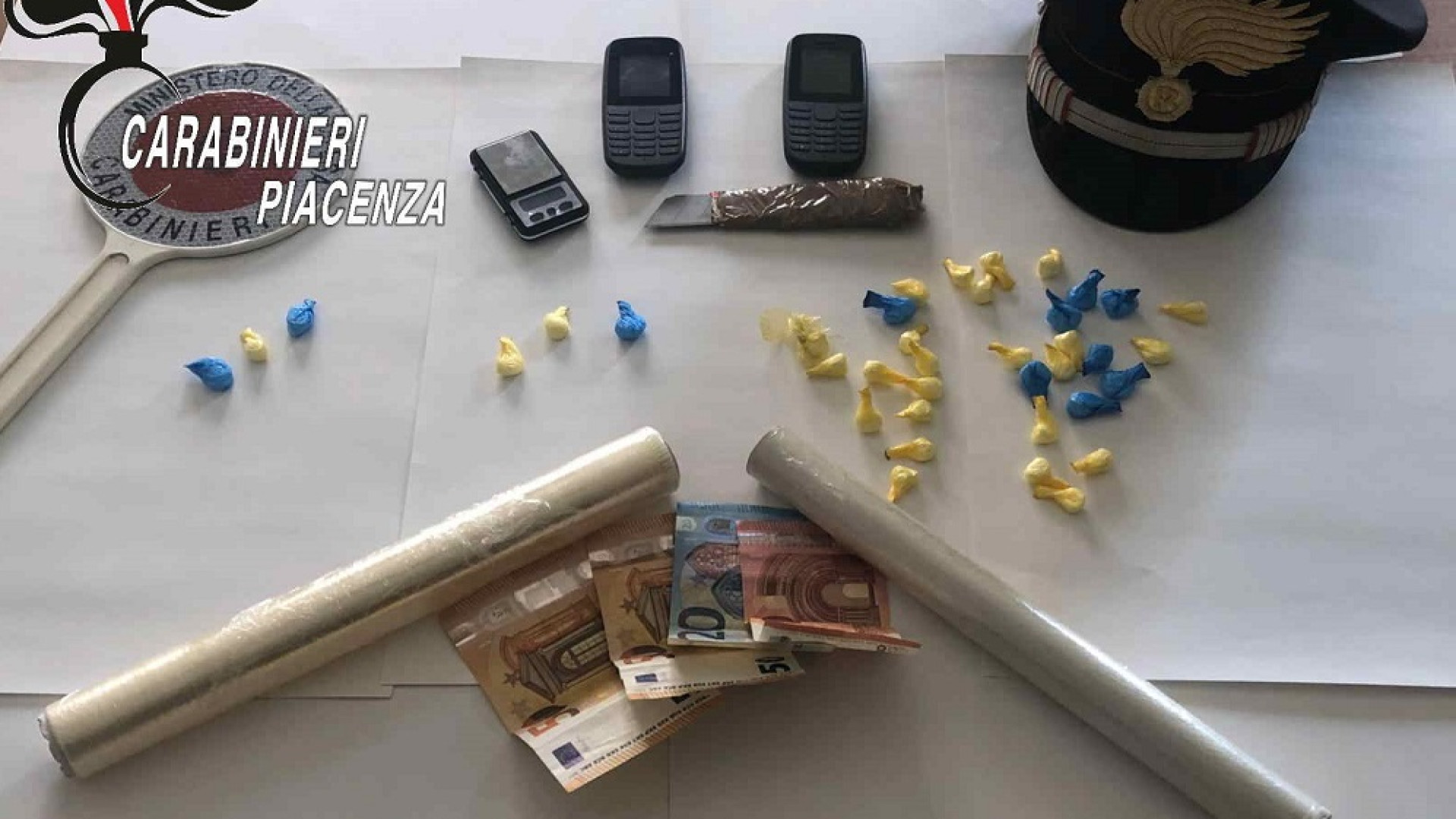 Durante i controlli per il Coronavirus i carabinieri scoprono e arrestano due spacciatori 