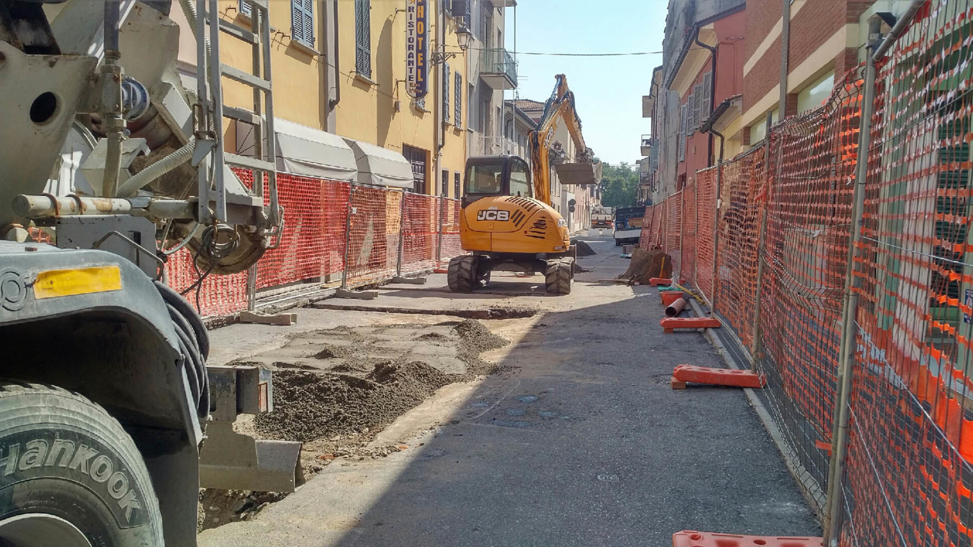 Castelsangiovanni, cavo elettrico tranciato e black out di un'ora
