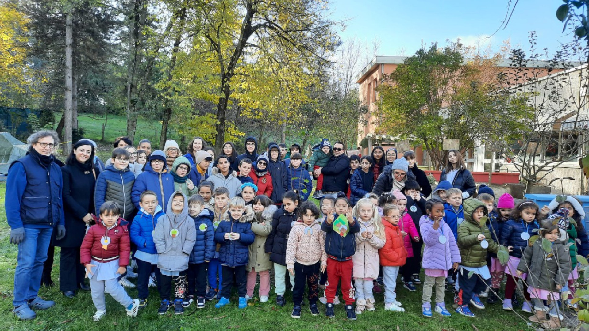 Giornata dell'albero alle elementari di Castello, i bambini: "Li custodiremo"