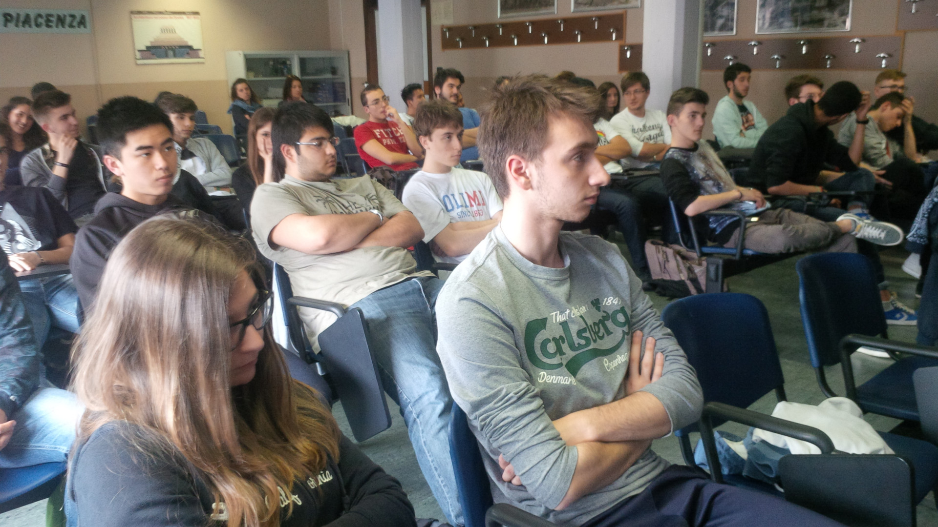 Truffe on line, studenti a lezione: le regole per non finire tra le vittime