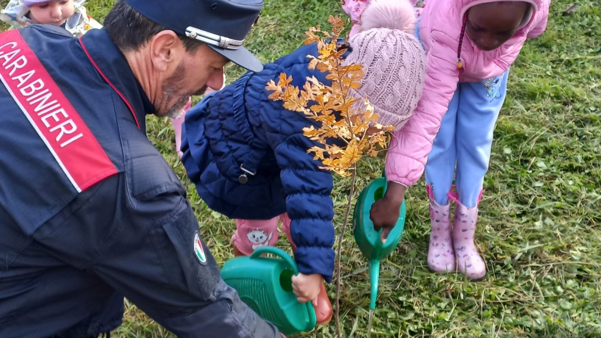"Un albero per il futuro", i carabinieri forestali nelle scuole del Piacentino