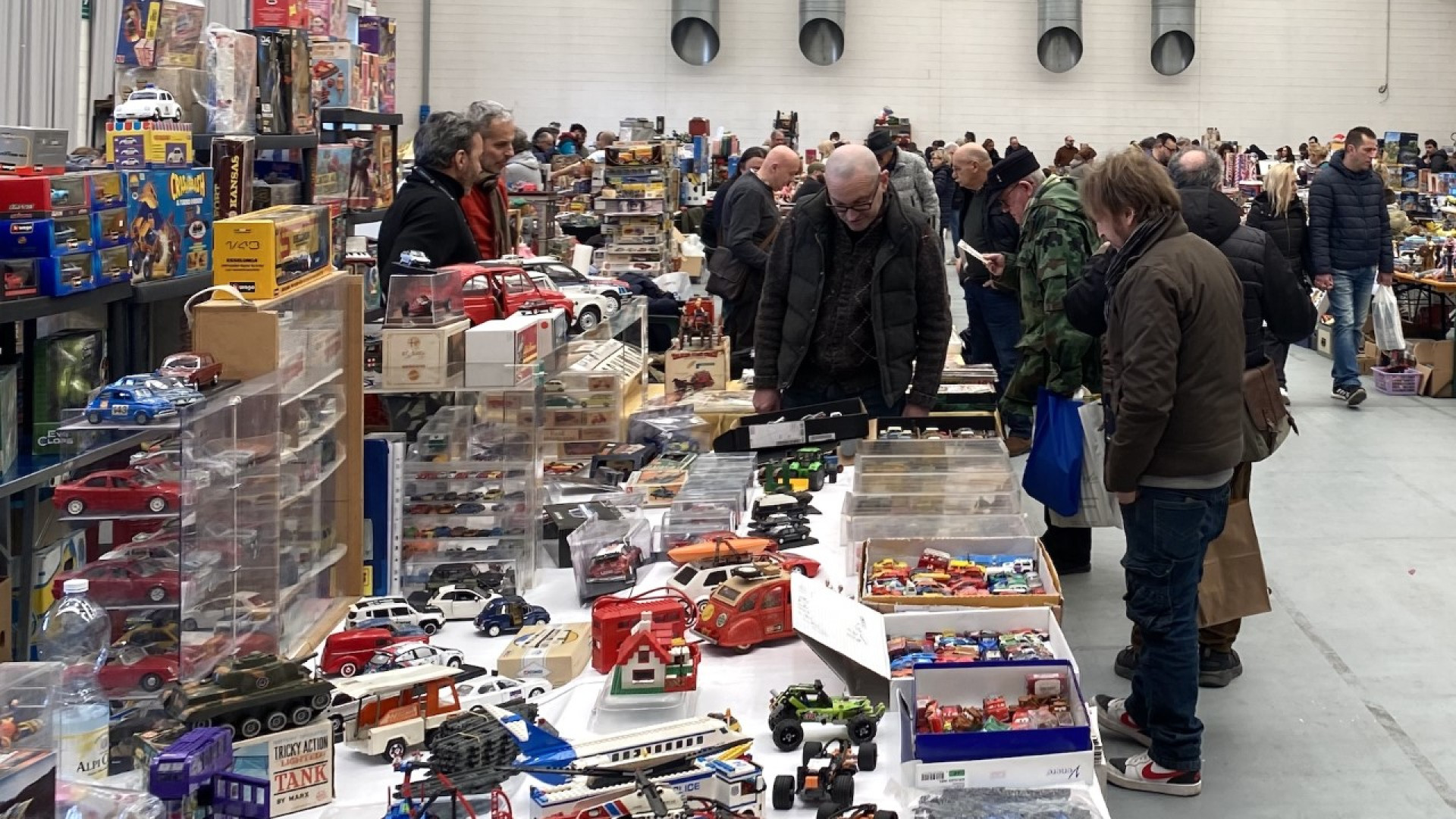 Pantheon, le collezioni del passato portano a Piacenza Expo più di 7mila visitatori