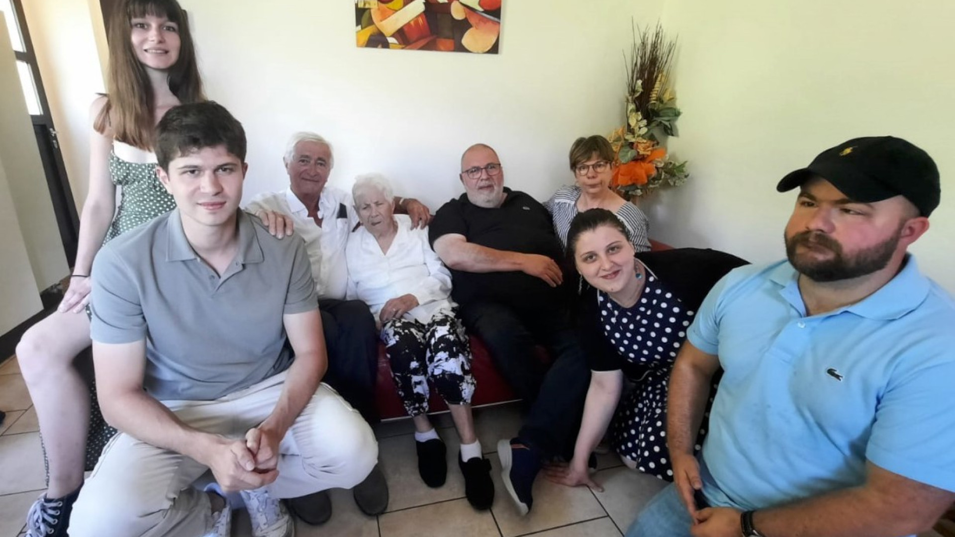 Marianna Zazzera festeggia i 100 anni e dispensa consigli.I nipoti: "E' una roccia”
