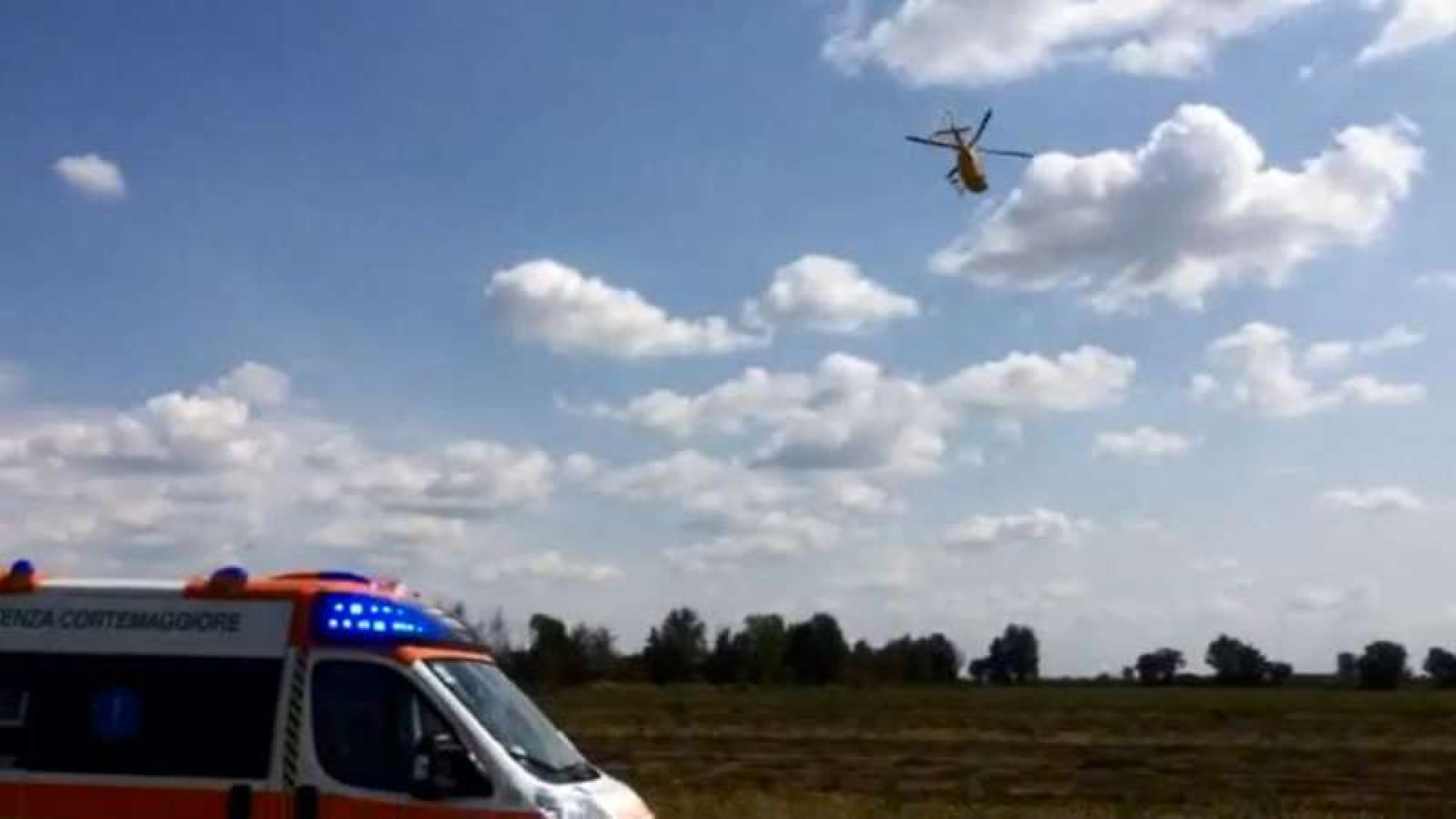 Centovera, auto fuori strada. Gravemente ferito l'uomo al volante