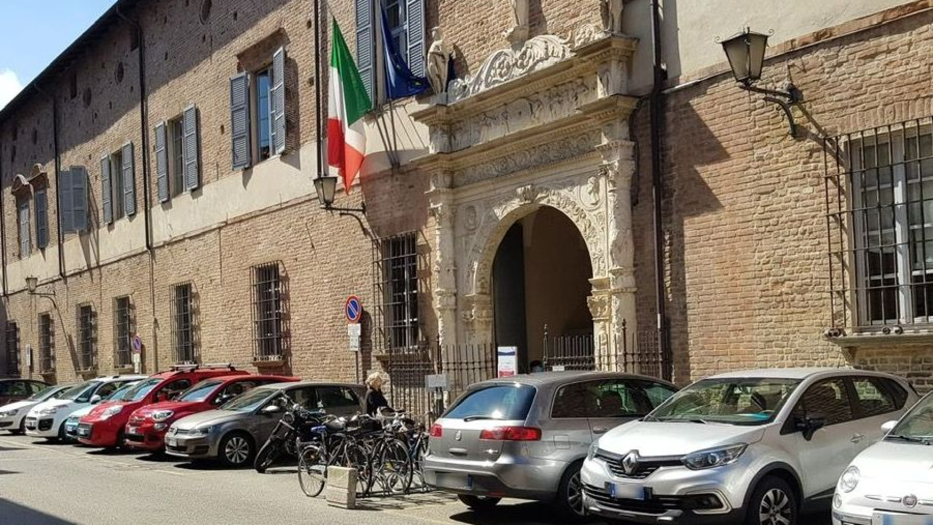 "Avances alla paziente ricoverata in ospedale": infermiere a processo