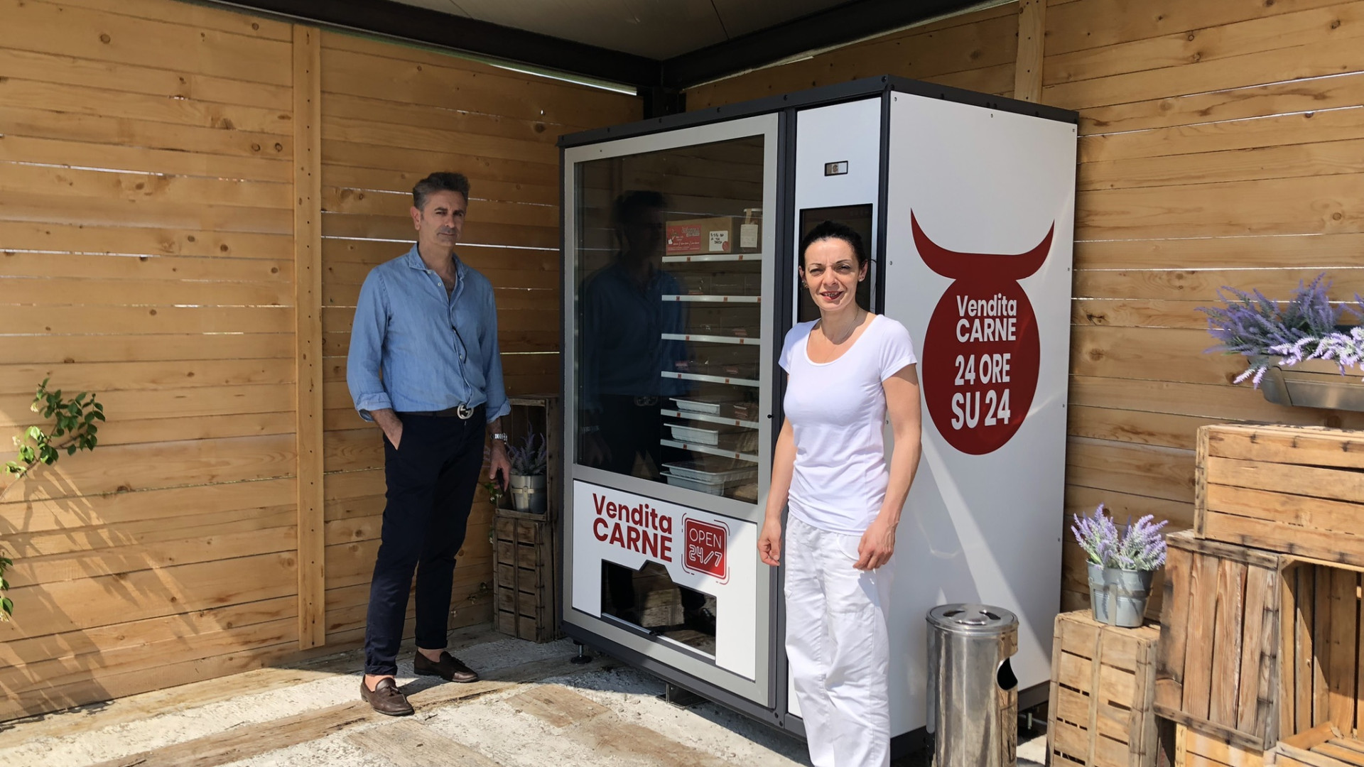 All’Agricorniola apre il primo “bancomeat”, distributore automatico di carne fresca
