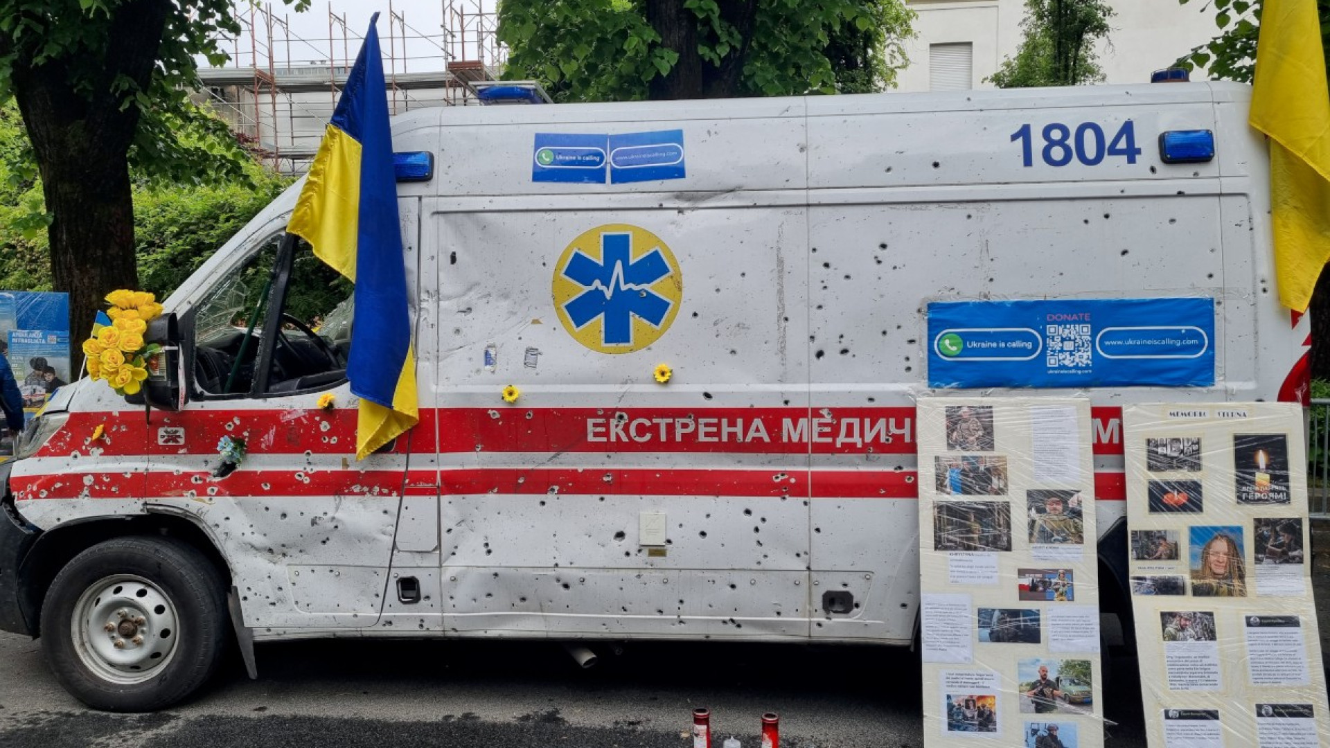 Ambulanza crivellata sul Facsal: "Ecco gli orrori della guerra in Ucraina"