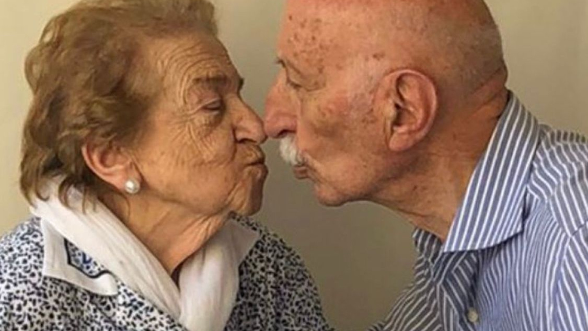 Festa alla casa di riposo: Franca e Luigi festeggiano 65 anni di matrimonio