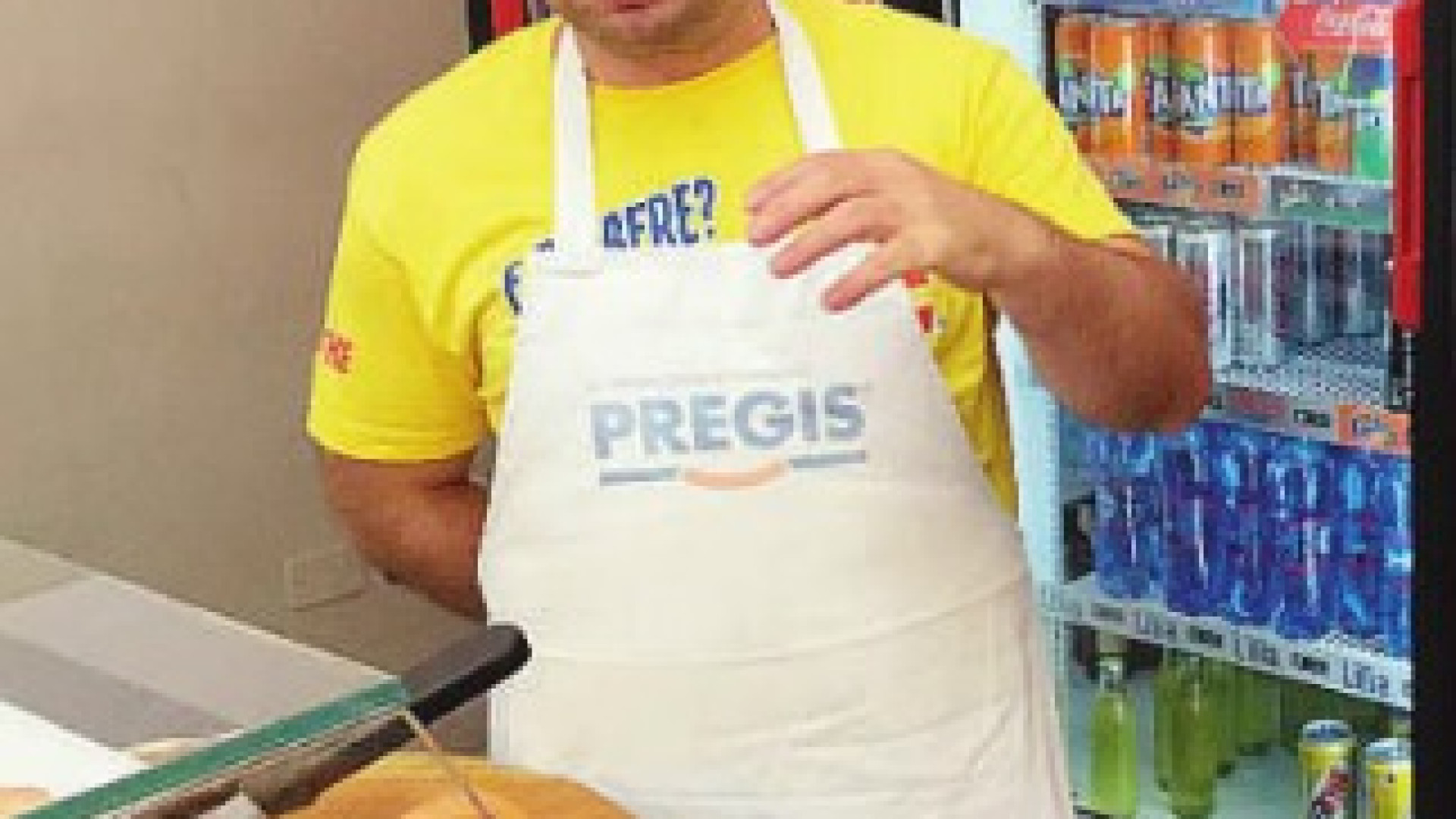 Storia di Bledar, dall'Albania in gommone e oggi pizzaiolo di successo